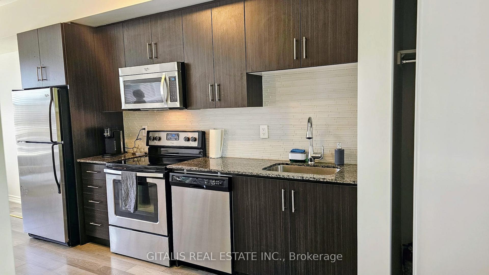 Photo 9 of Unit 4, 94 Caledonia Park Road, Toronto, Corso Italia-Davenport — HOMEH