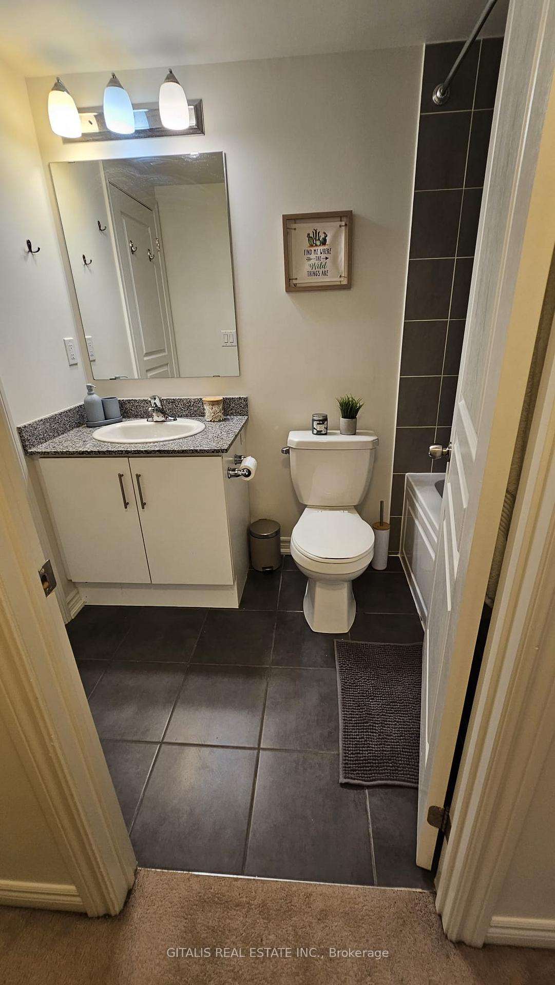 Photo 15 of Unit 4, 94 Caledonia Park Road, Toronto, Corso Italia-Davenport — HOMEH