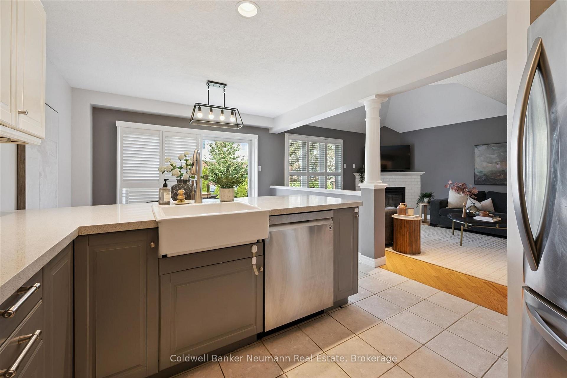 Photo 10 of 45 Marsh Crescent, Guelph, Pineridge/Westminster Woods — HOMEH