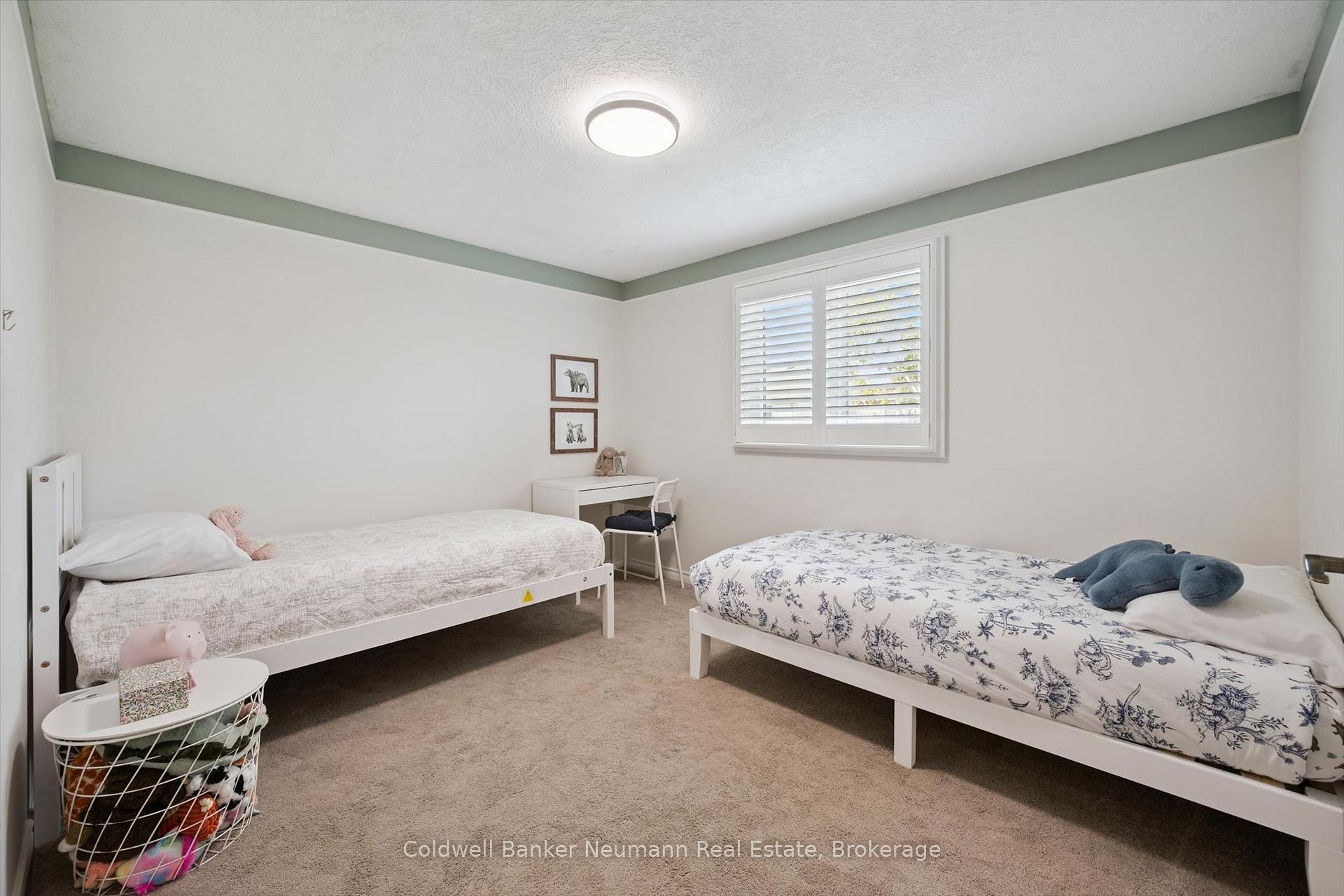 Photo 20 of 45 Marsh Crescent, Guelph, Pineridge/Westminster Woods — HOMEH