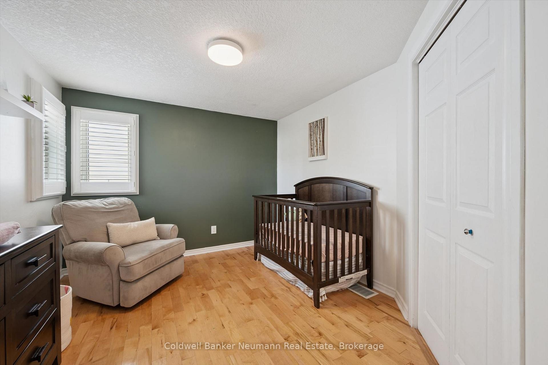 Photo 22 of 45 Marsh Crescent, Guelph, Pineridge/Westminster Woods — HOMEH