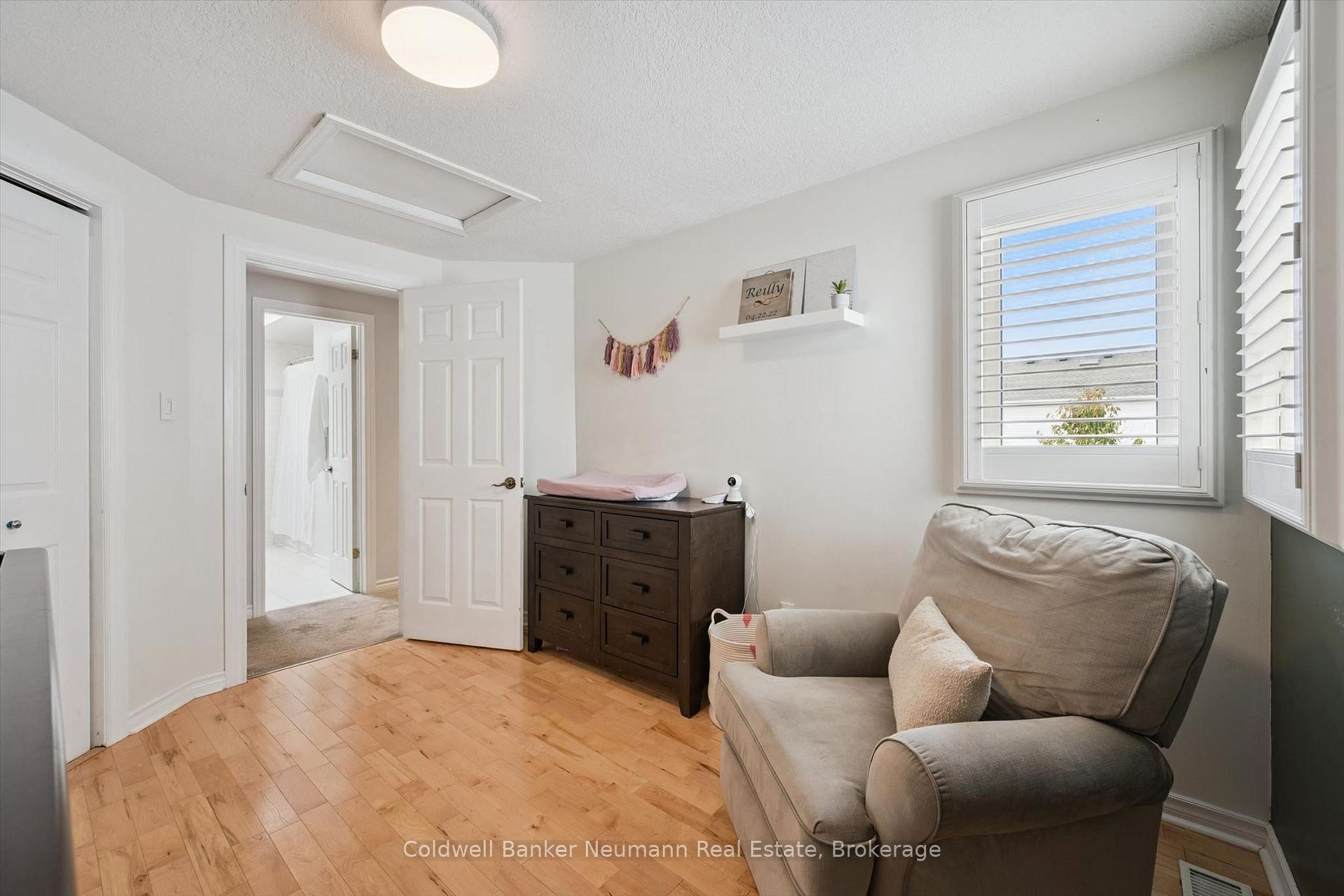 Photo 23 of 45 Marsh Crescent, Guelph, Pineridge/Westminster Woods — HOMEH