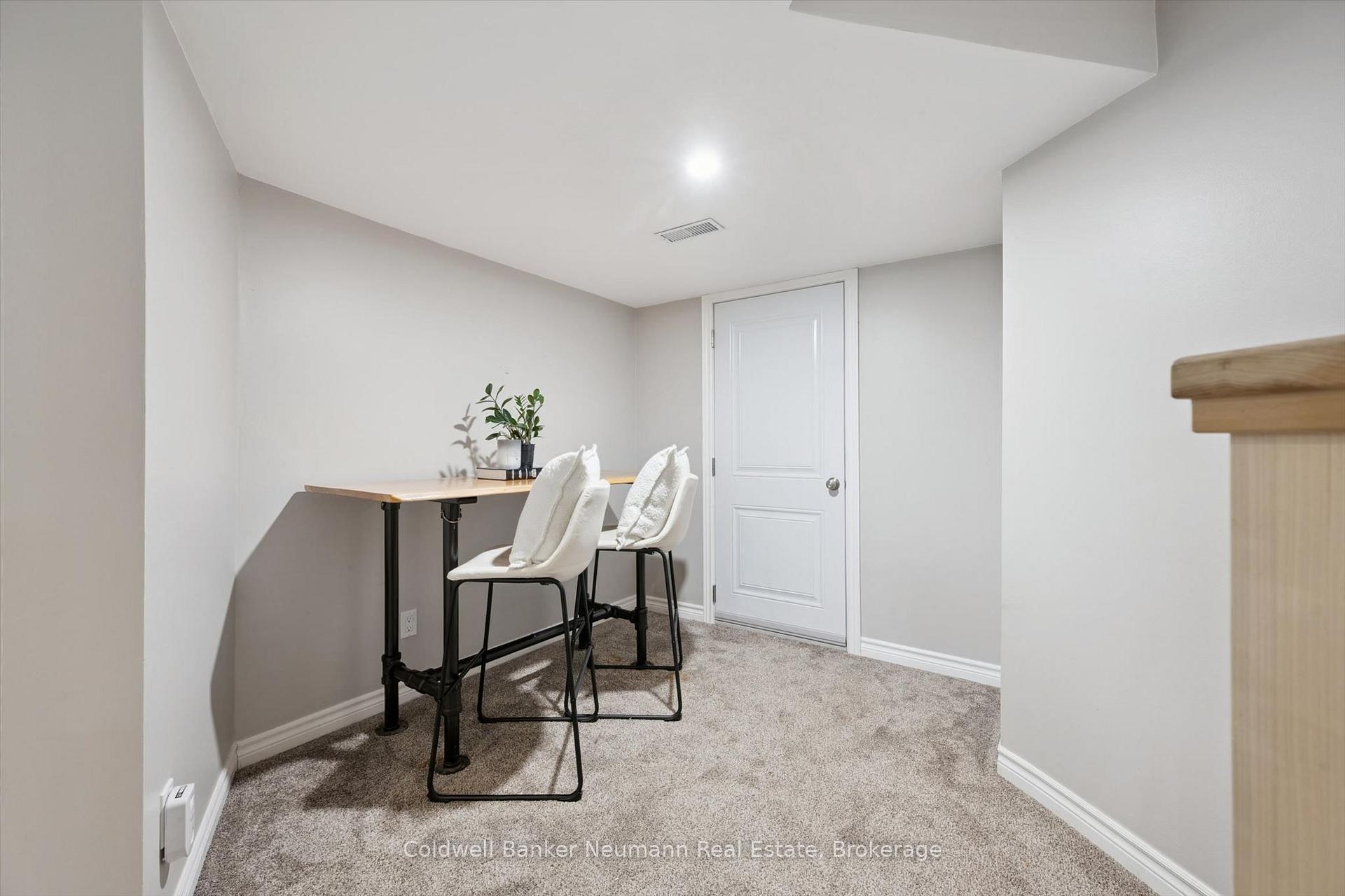 Photo 30 of 45 Marsh Crescent, Guelph, Pineridge/Westminster Woods — HOMEH