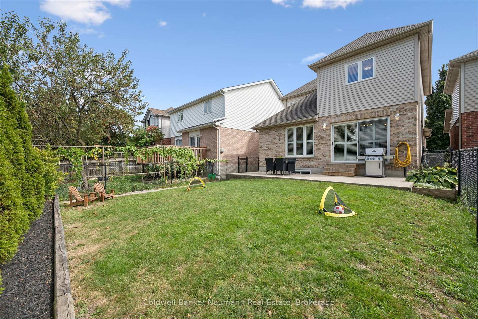 Photo 34 of 45 Marsh Crescent, Guelph, Pineridge/Westminster Woods — HOMEH