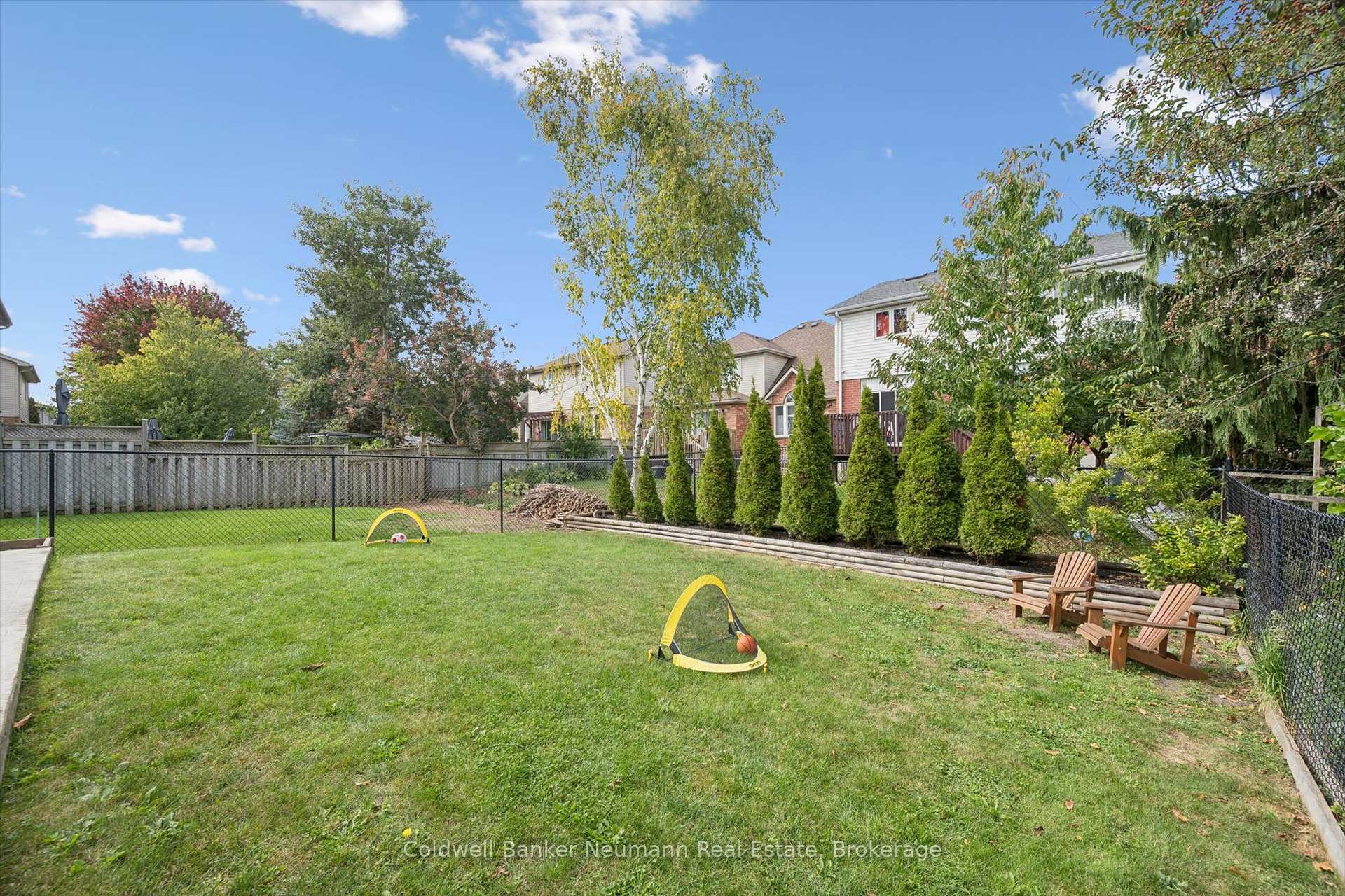 Photo 36 of 45 Marsh Crescent, Guelph, Pineridge/Westminster Woods — HOMEH