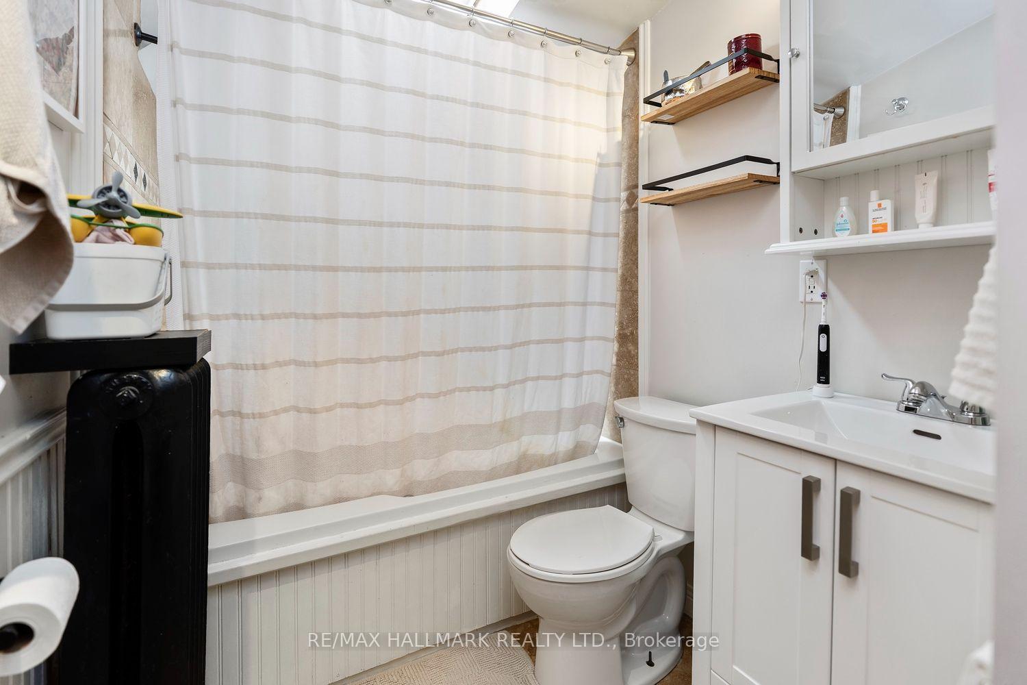 Photo 29 of 141 Humbercrest Boulevard, Toronto, Runnymede-Bloor West Village — HOMEH