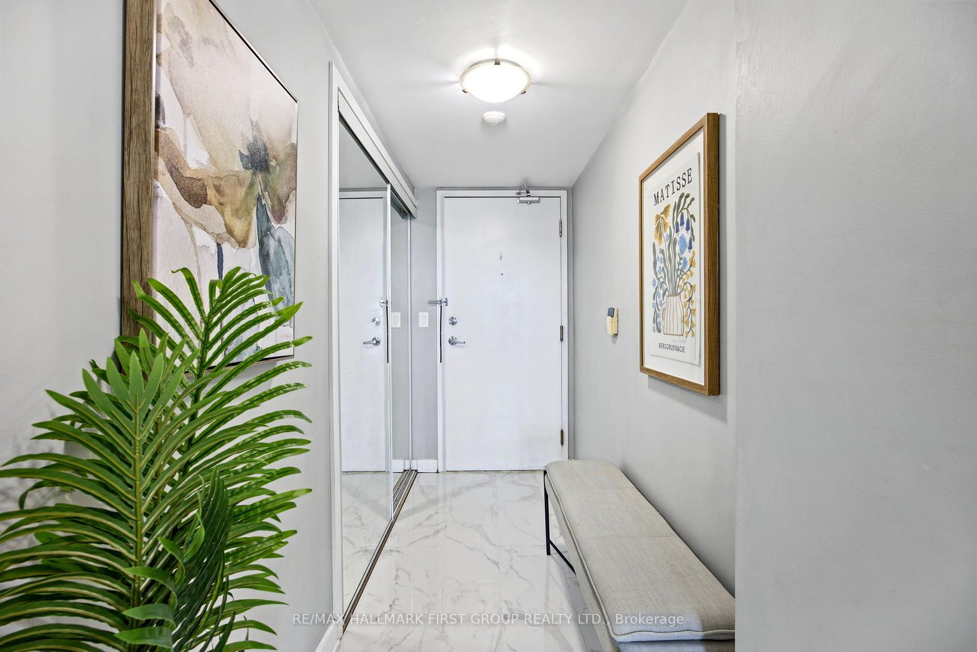 Photo 5 of Unit 1002, 36 Lee Centre Drive, Scarborough, Woburn — HOMEH