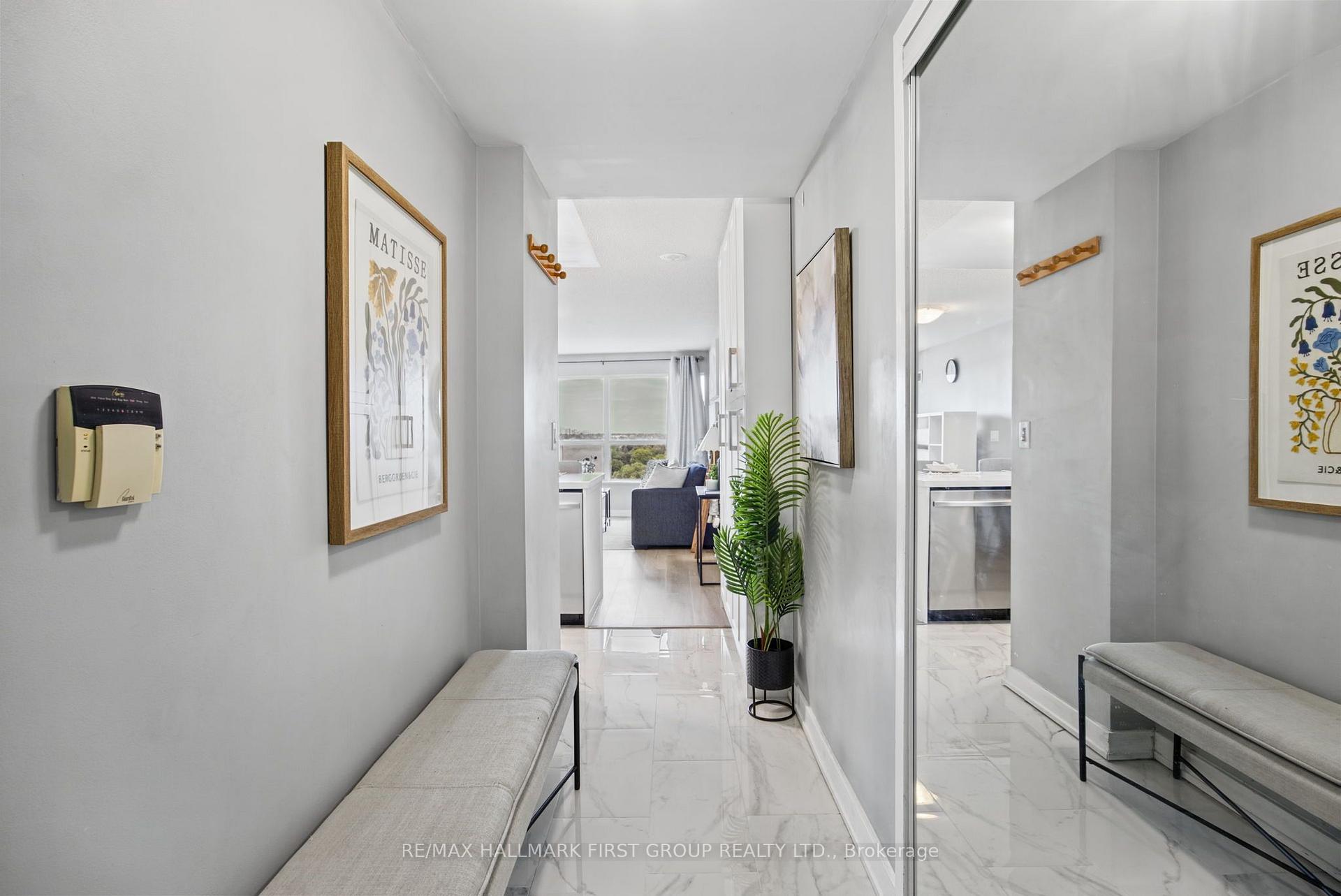 Photo 6 of Unit 1002, 36 Lee Centre Drive, Scarborough, Woburn — HOMEH