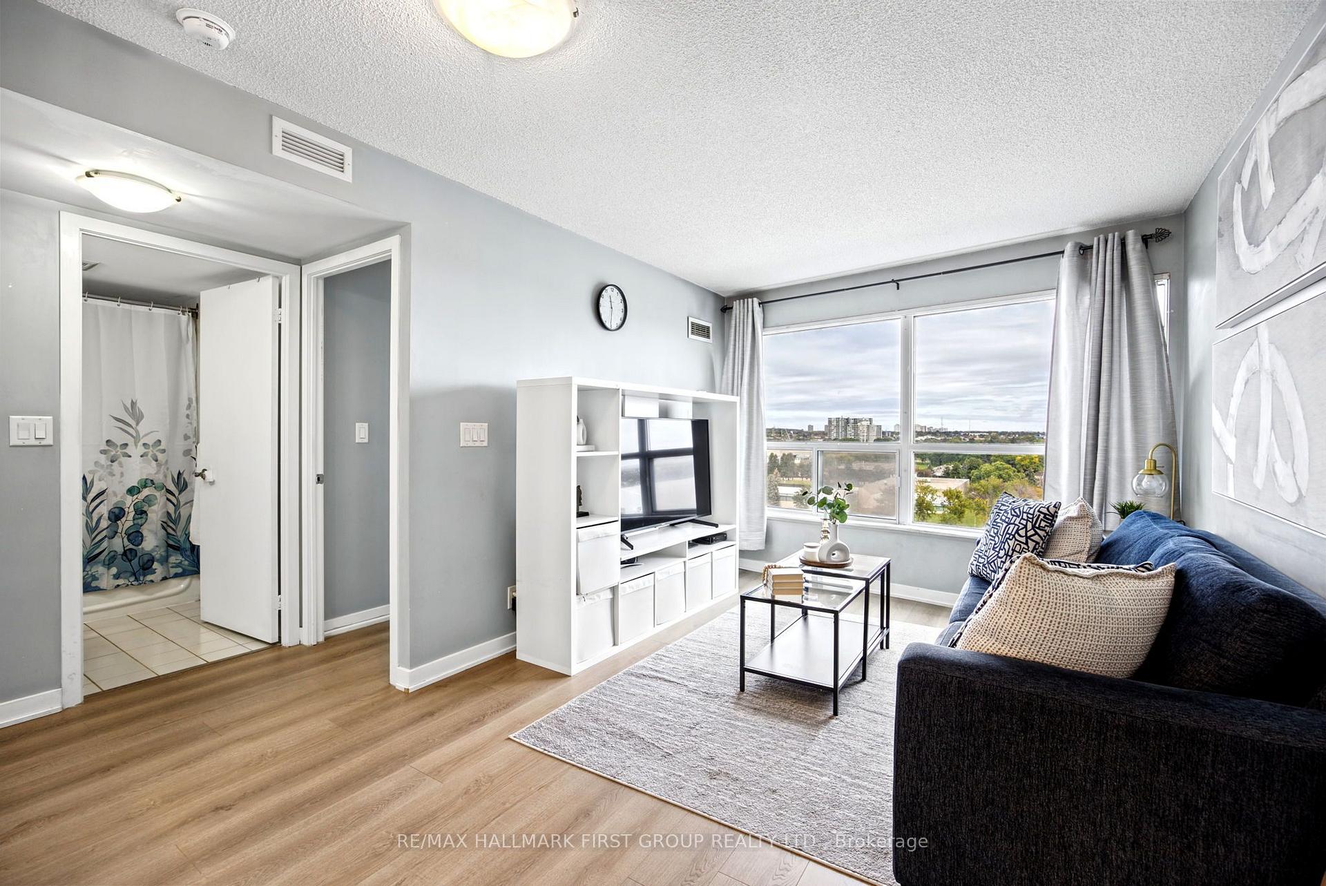 Photo 7 of Unit 1002, 36 Lee Centre Drive, Scarborough, Woburn — HOMEH