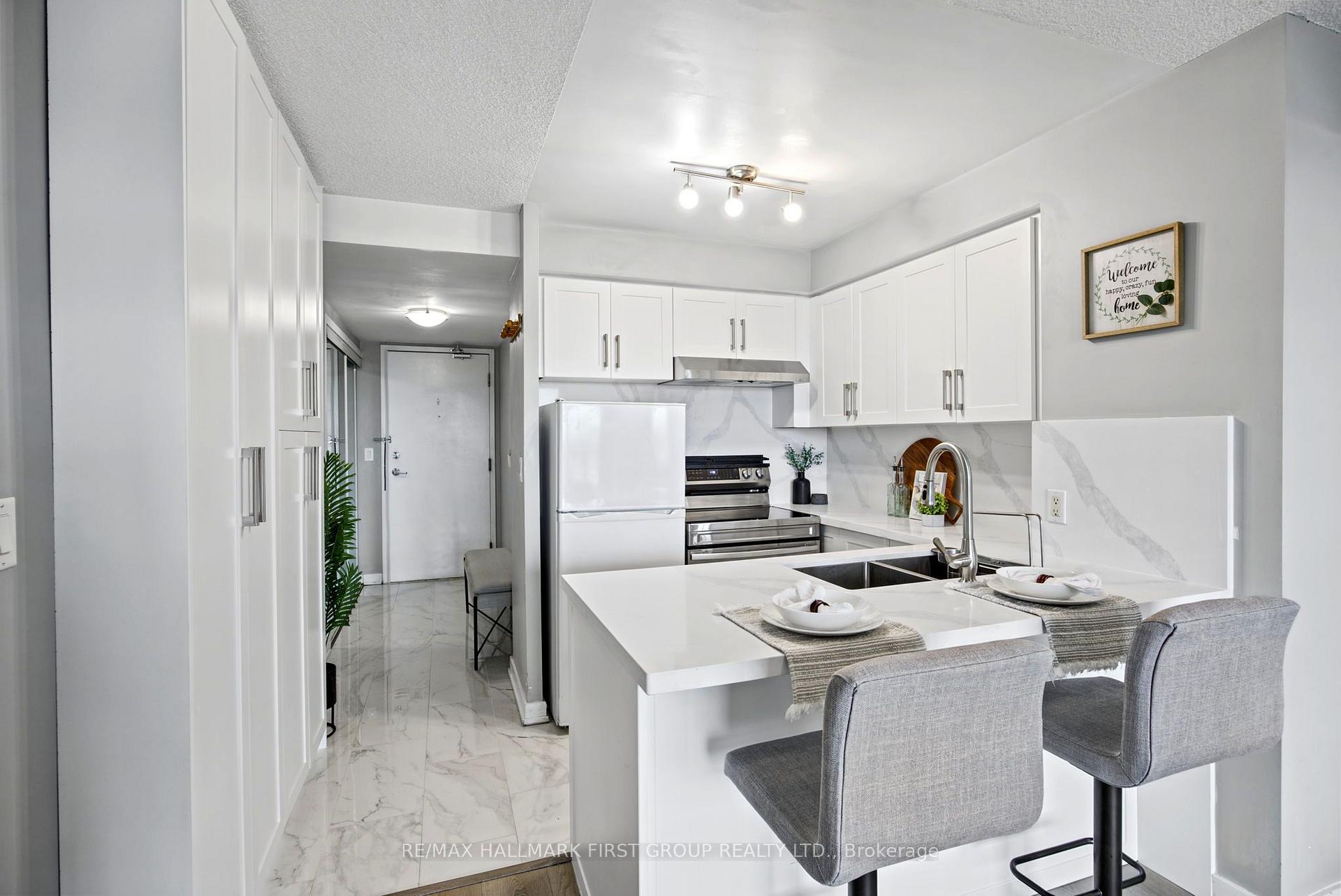 Photo 12 of Unit 1002, 36 Lee Centre Drive, Scarborough, Woburn — HOMEH