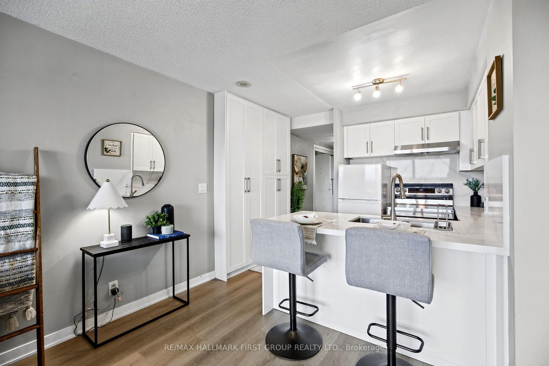 Photo 13 of Unit 1002, 36 Lee Centre Drive, Scarborough, Woburn — HOMEH