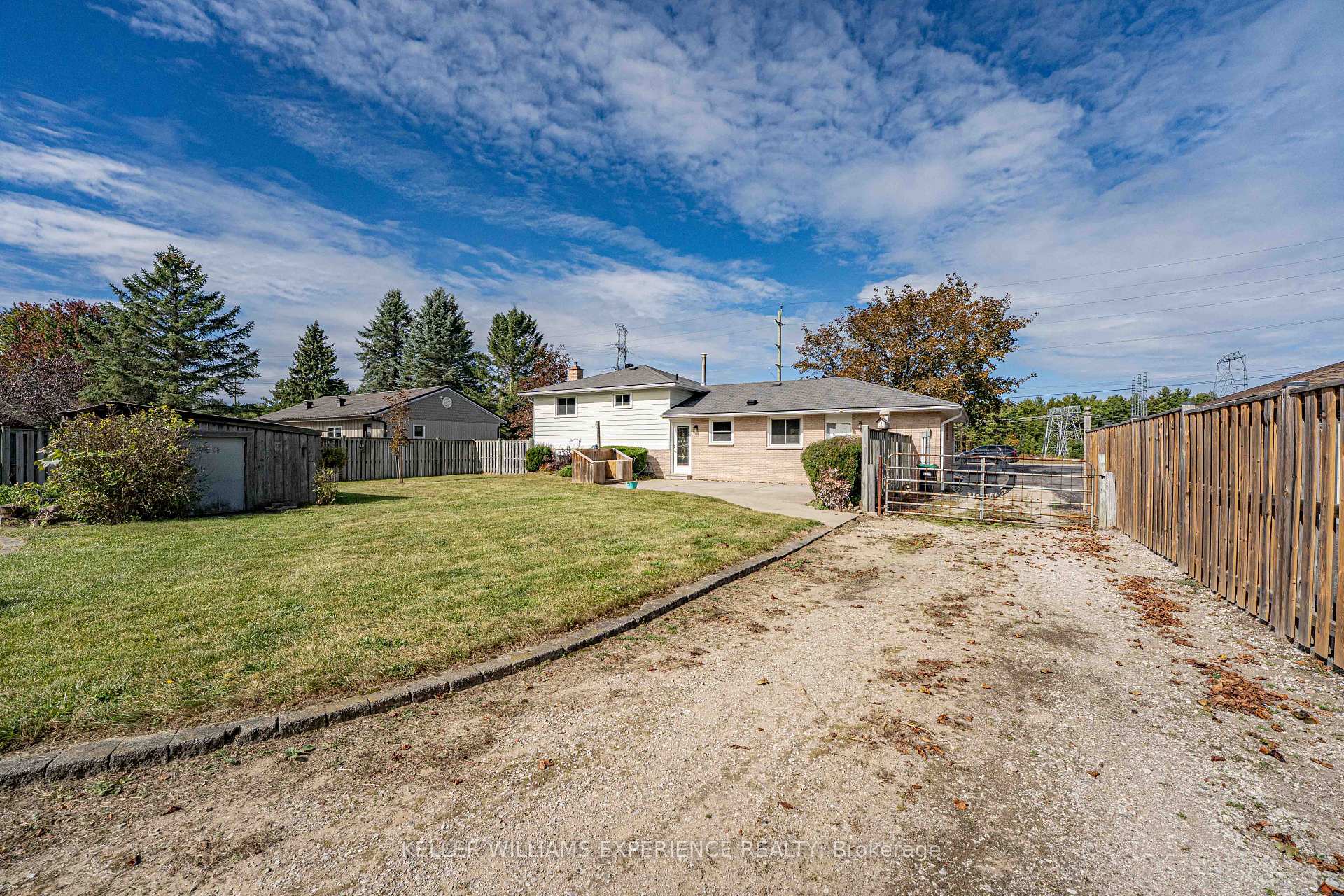 Photo 25 of 2341 Sunnidale Road, Springwater, Rural Springwater — HOMEH