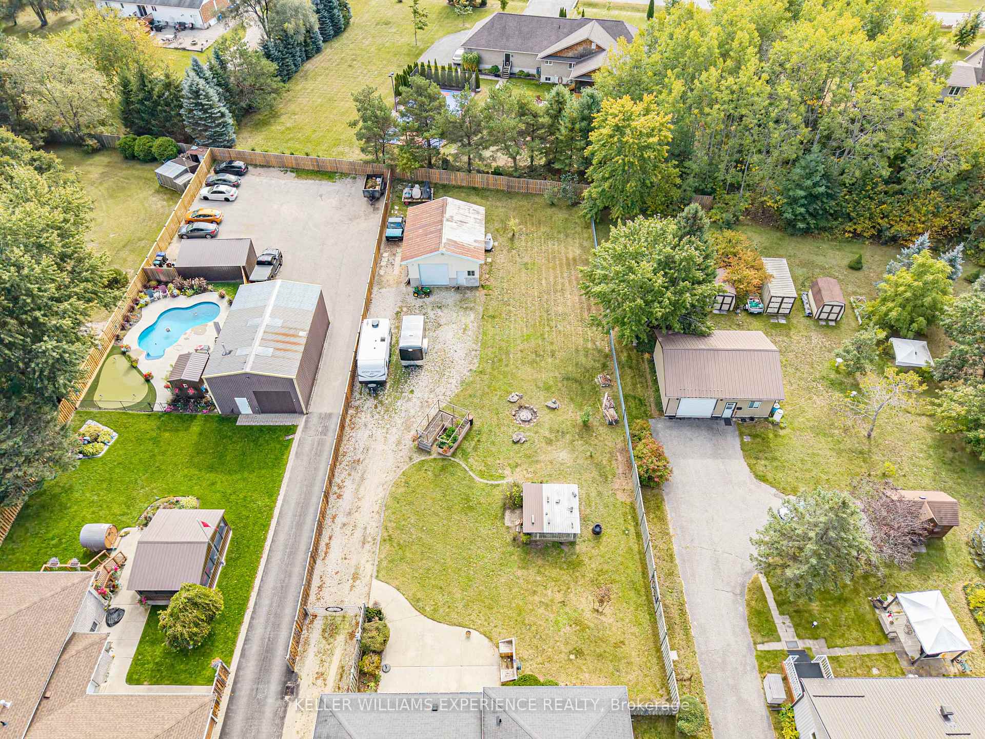 Photo 36 of 2341 Sunnidale Road, Springwater, Rural Springwater — HOMEH