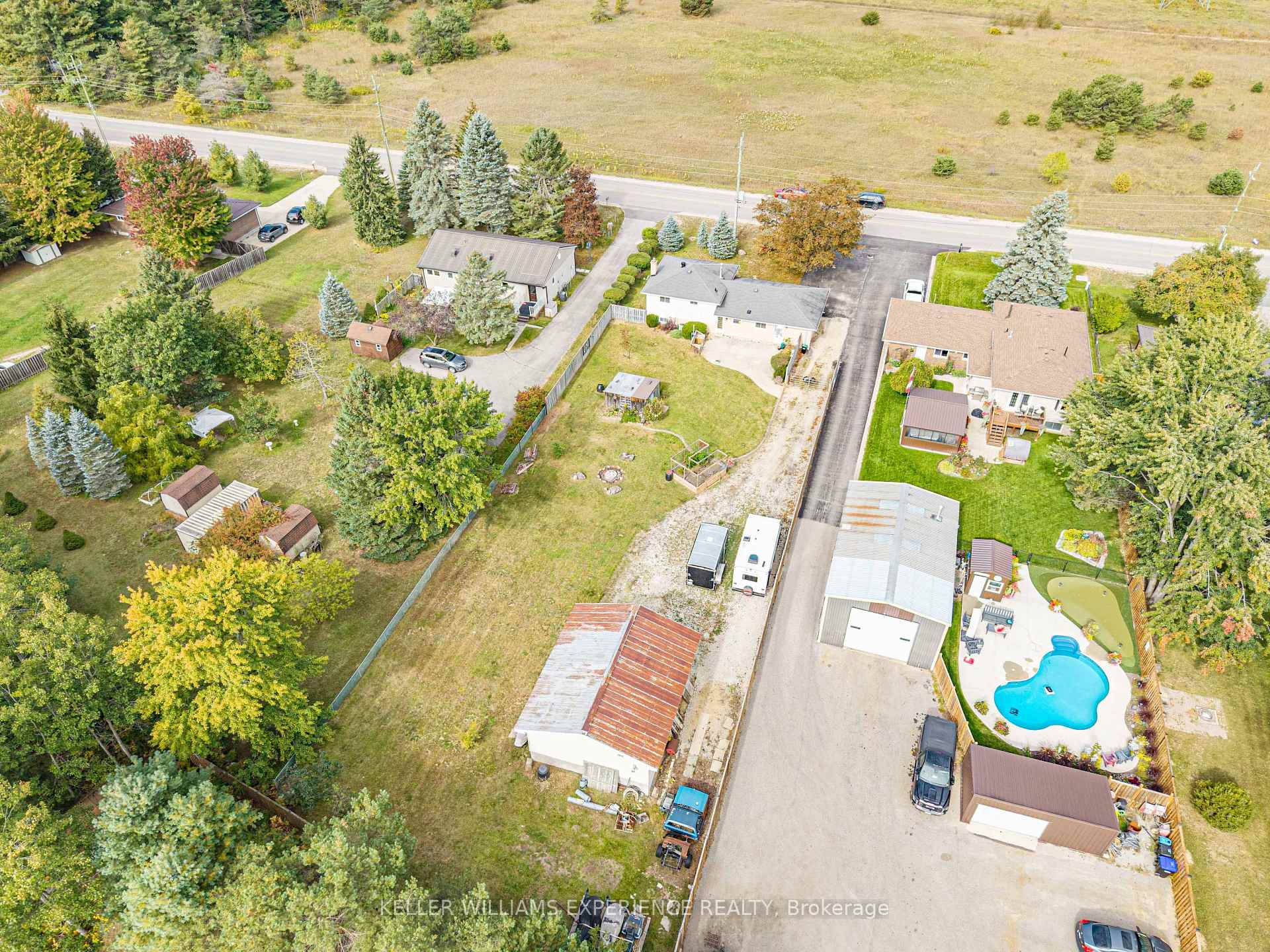 Photo 38 of 2341 Sunnidale Road, Springwater, Rural Springwater — HOMEH