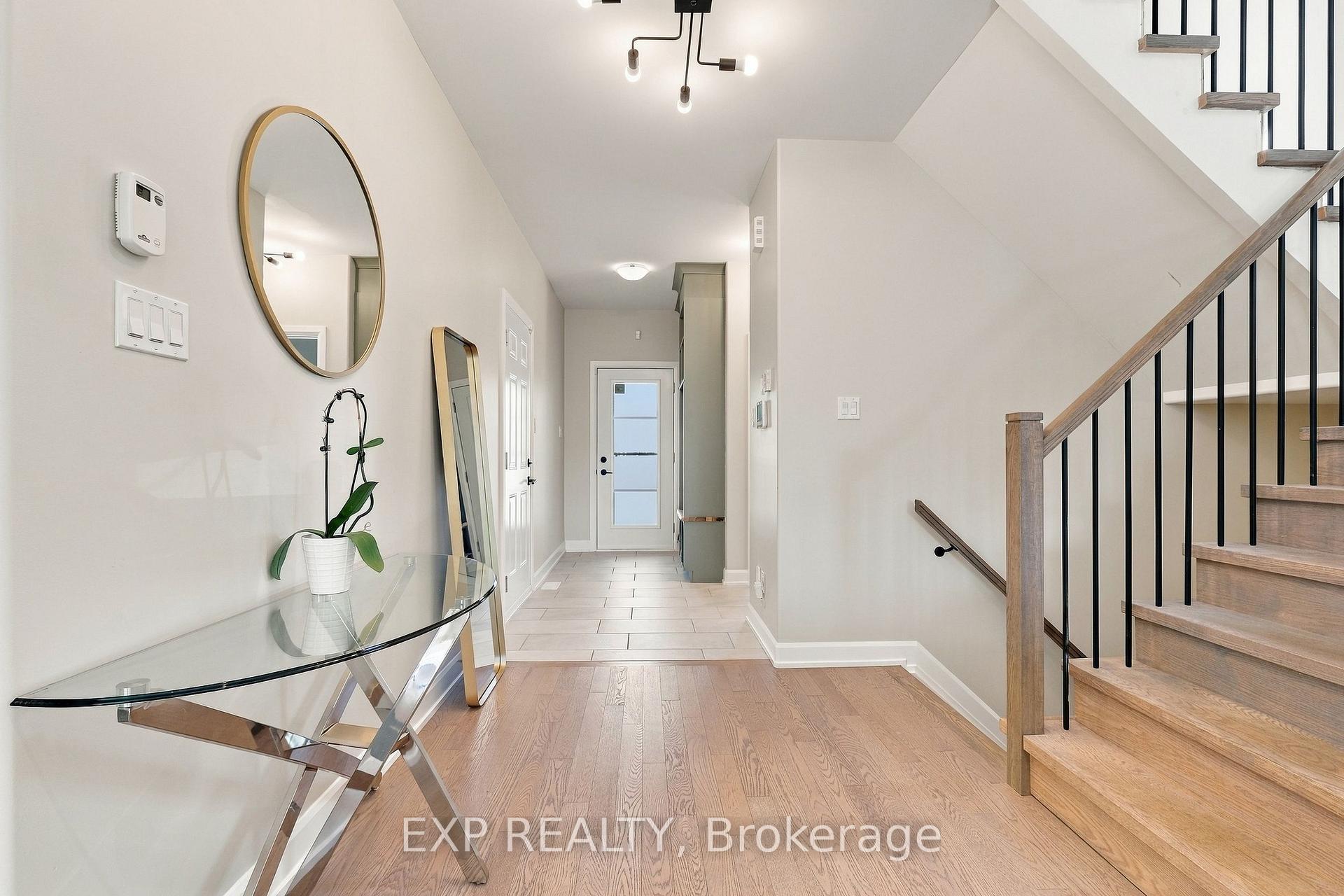 Photo 4 of 509 Lucent Street, Russell, Village of Russell — HOMEH
