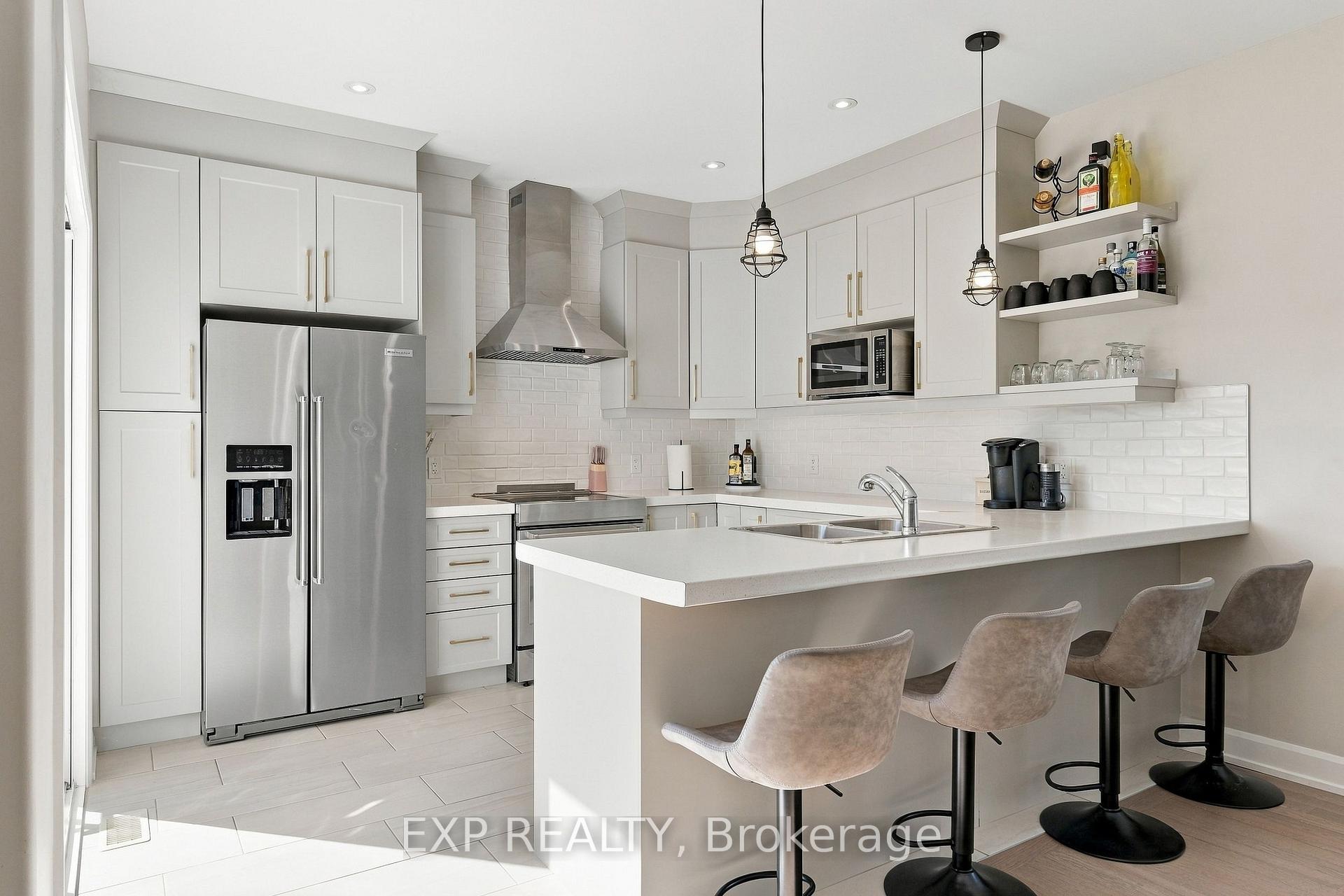 Photo 11 of 509 Lucent Street, Russell, Village of Russell — HOMEH
