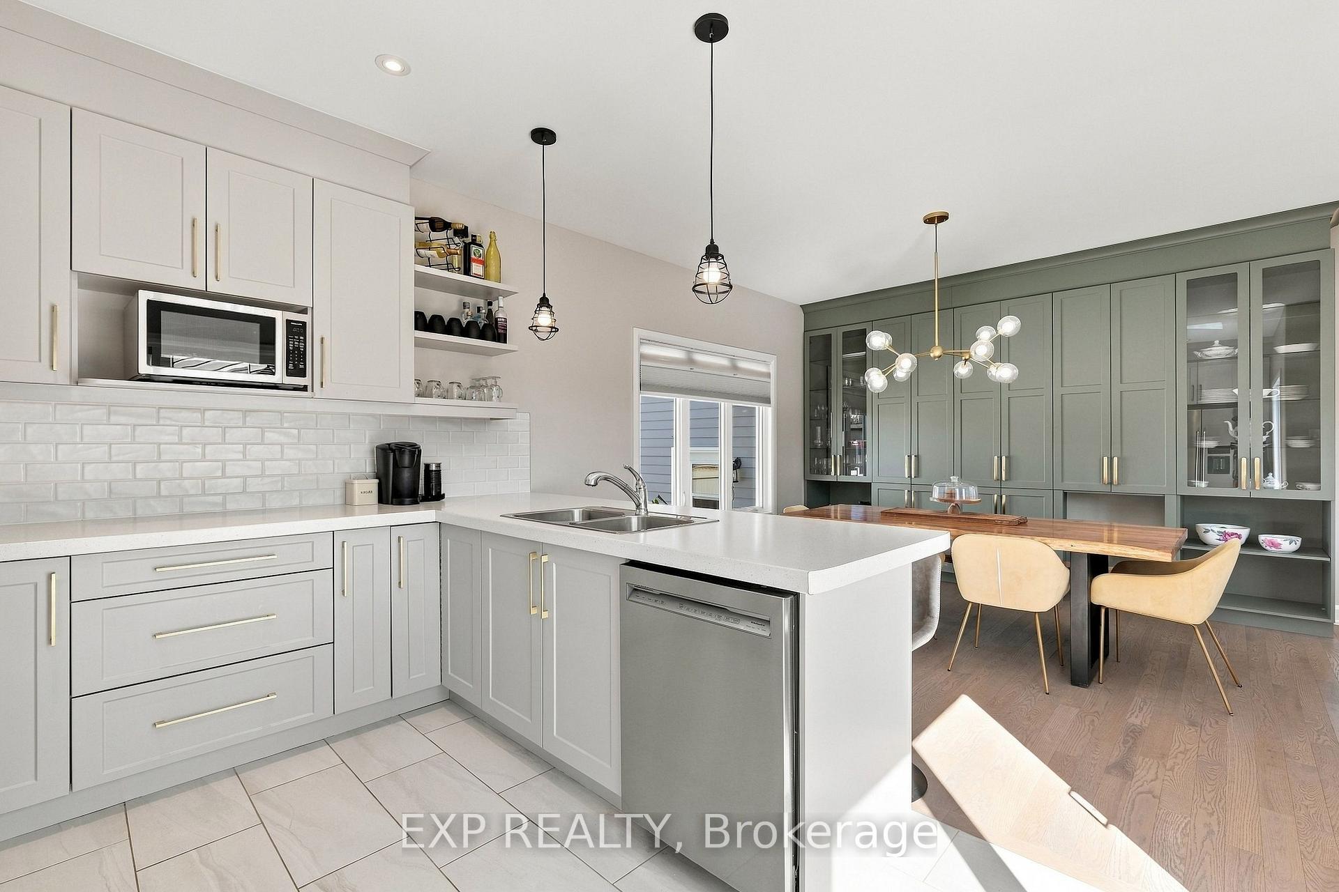 Photo 13 of 509 Lucent Street, Russell, Village of Russell — HOMEH