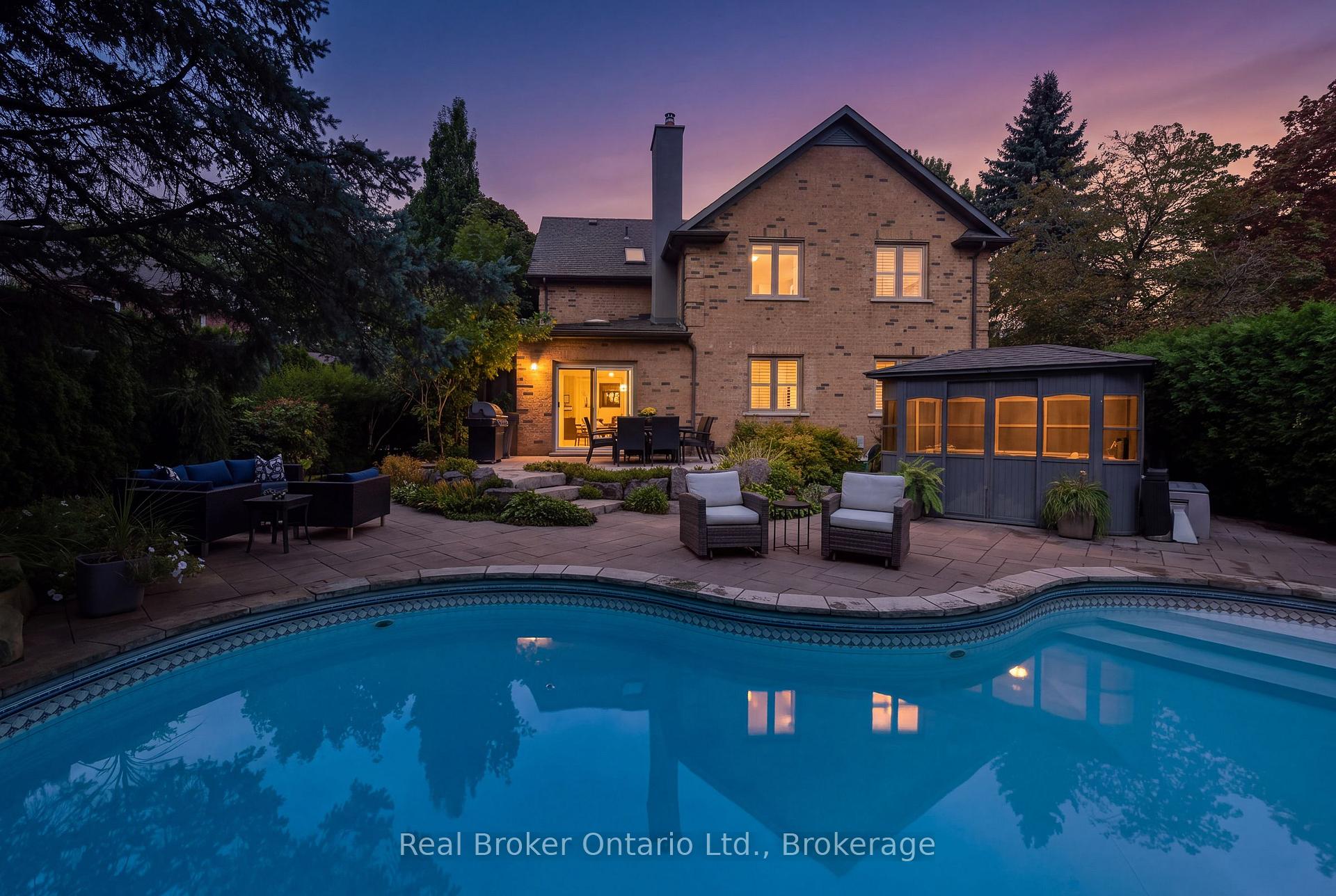 Photo 2 of 3270 Shelburne Place, Oakville, Bronte — HOMEH