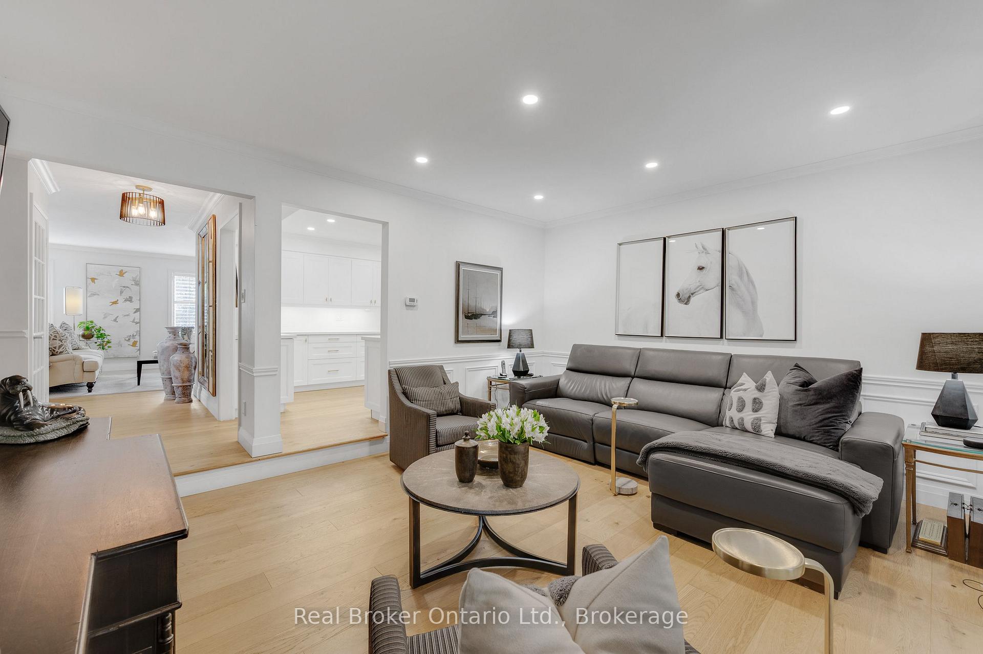 Photo 7 of 3270 Shelburne Place, Oakville, Bronte — HOMEH