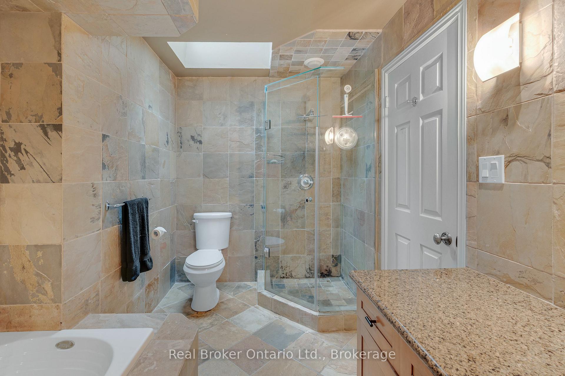 Photo 29 of 3270 Shelburne Place, Oakville, Bronte — HOMEH