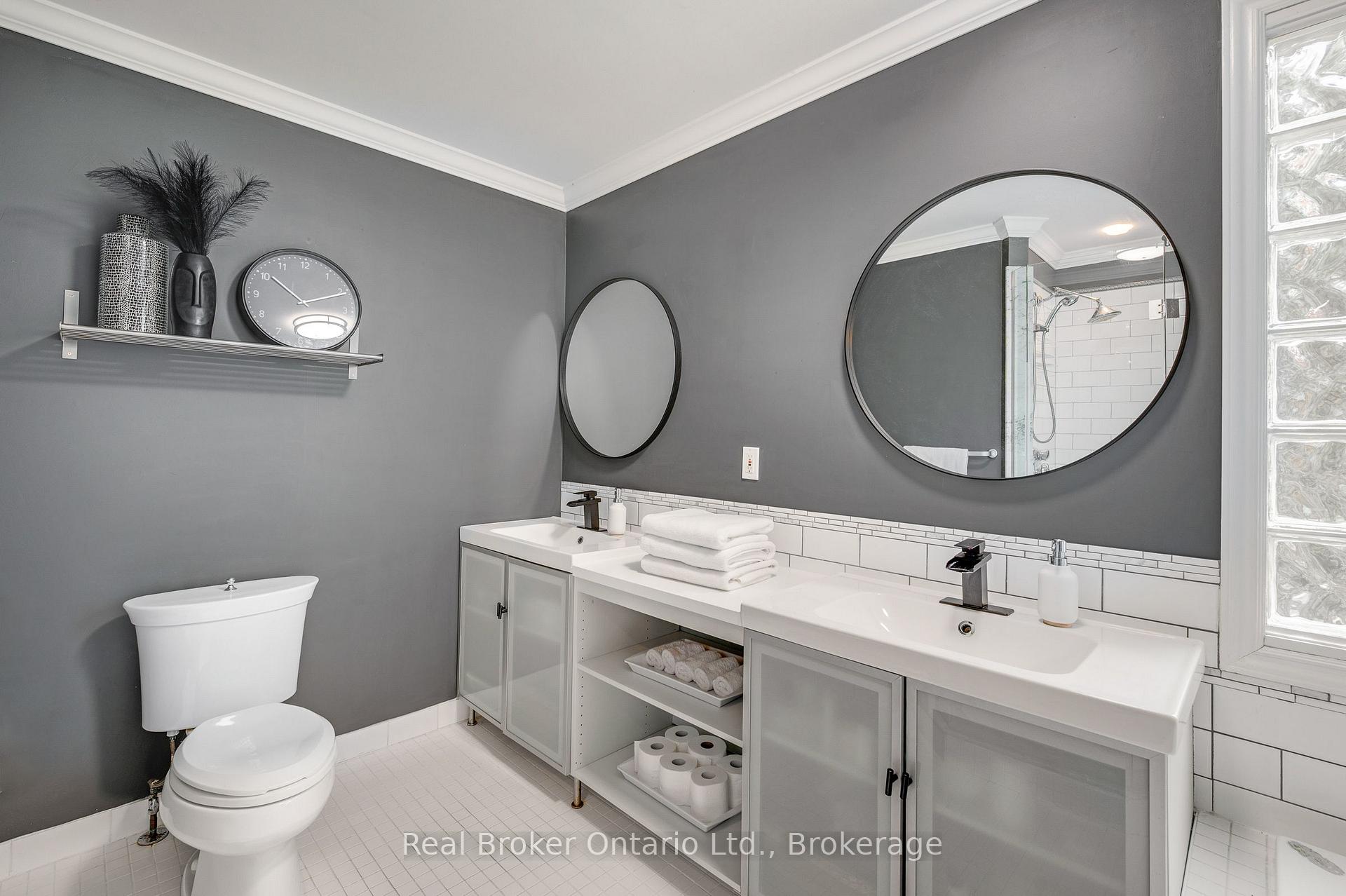 Photo 32 of 3270 Shelburne Place, Oakville, Bronte — HOMEH