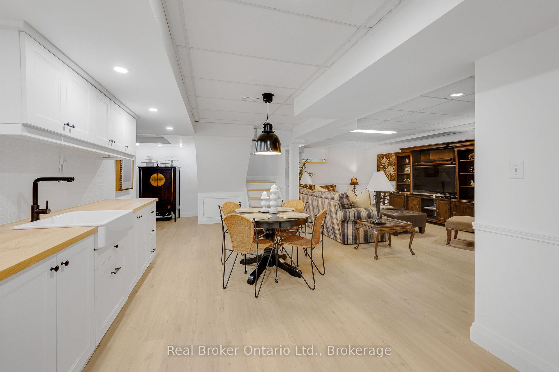 Photo 34 of 3270 Shelburne Place, Oakville, Bronte — HOMEH
