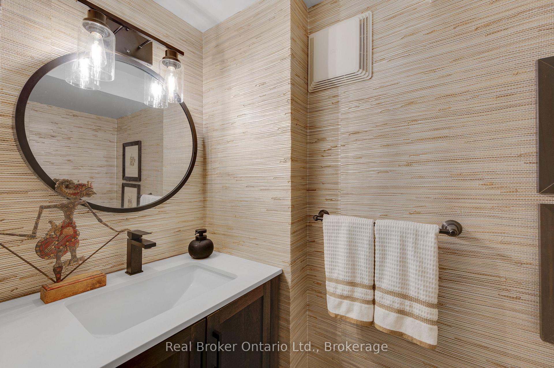 Photo 38 of 3270 Shelburne Place, Oakville, Bronte — HOMEH