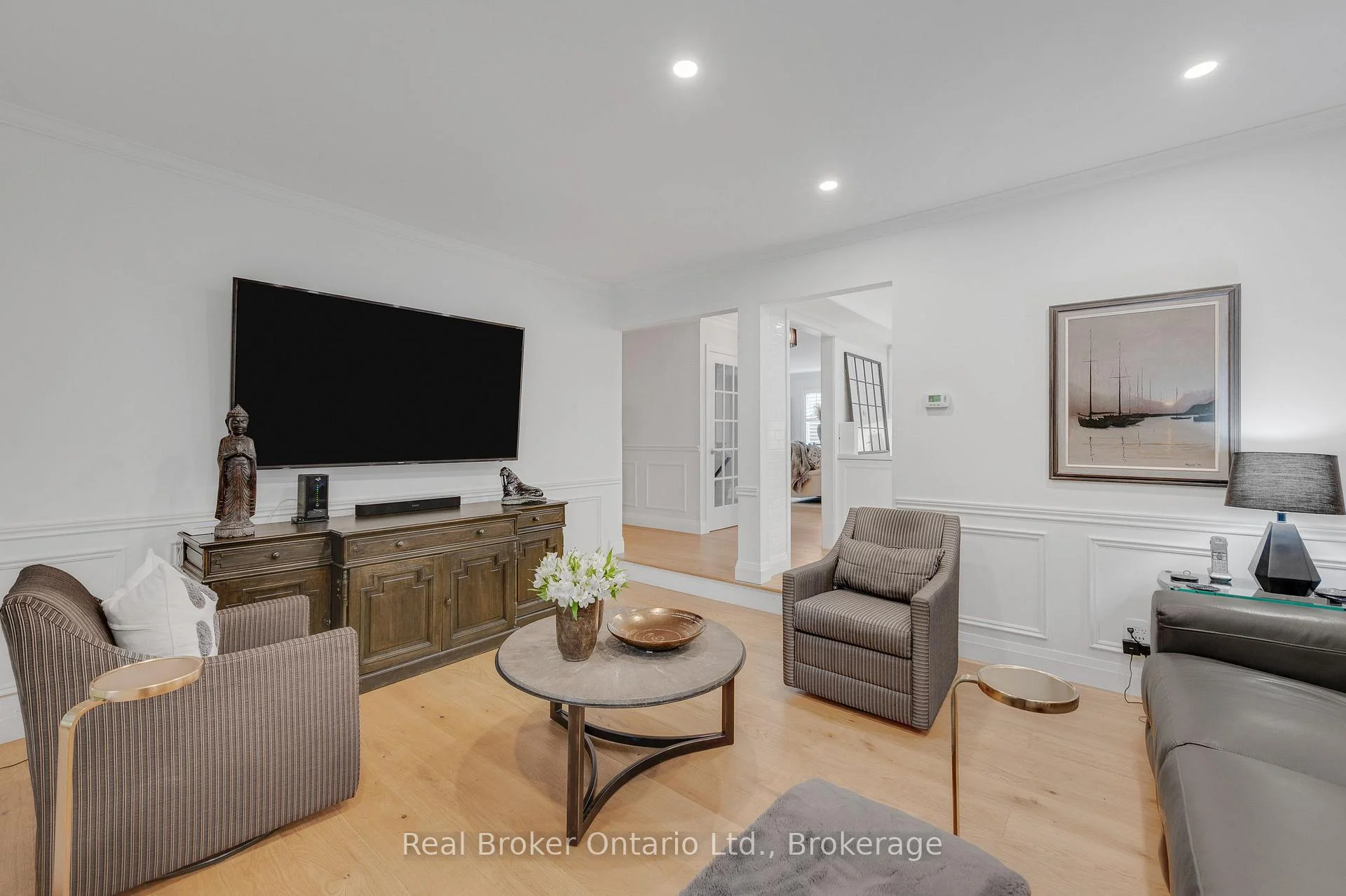 Photo 9 of 3270 Shelburne Place, Oakville, Bronte — HOMEH