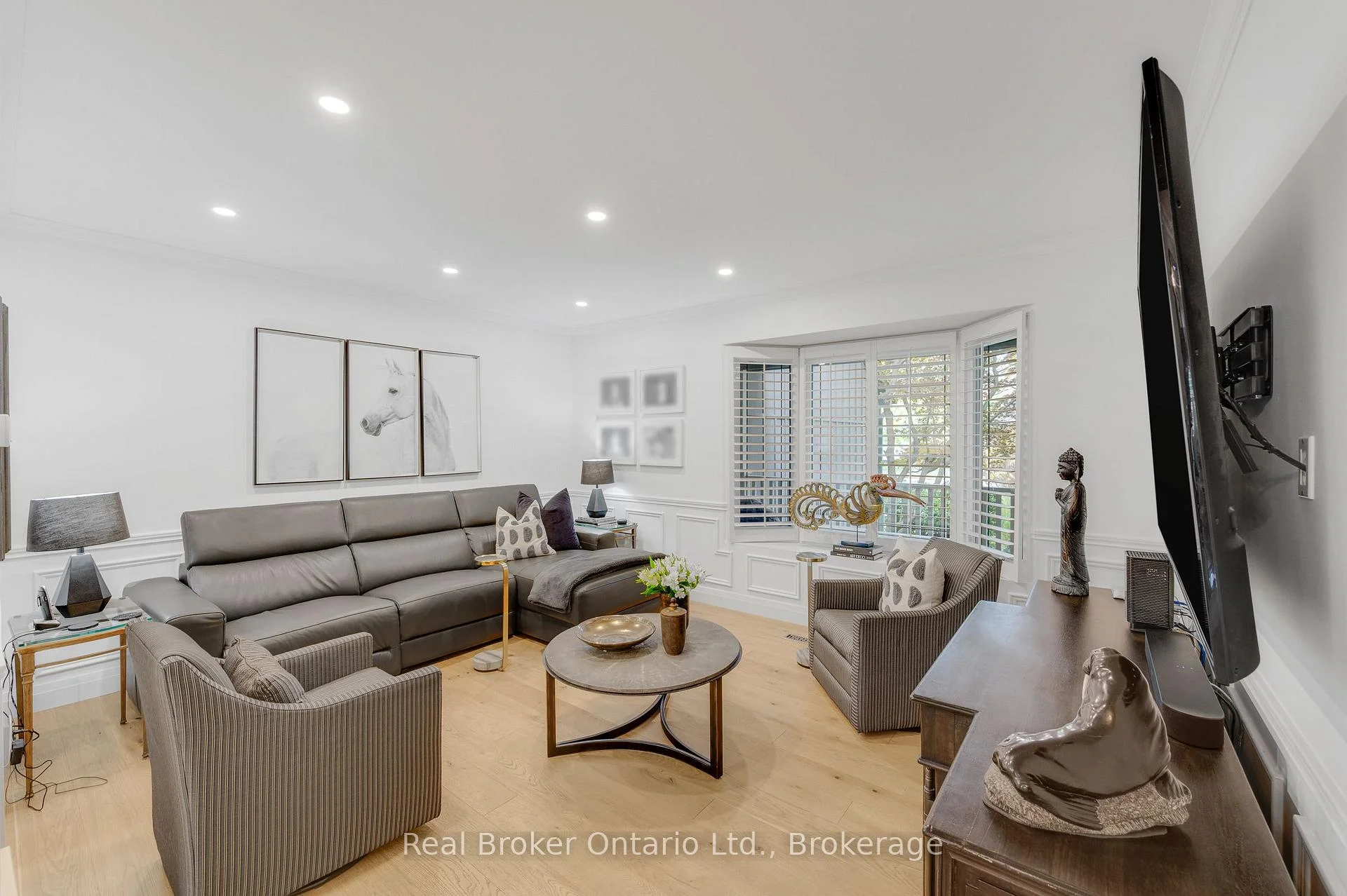 Photo 10 of 3270 Shelburne Place, Oakville, Bronte — HOMEH