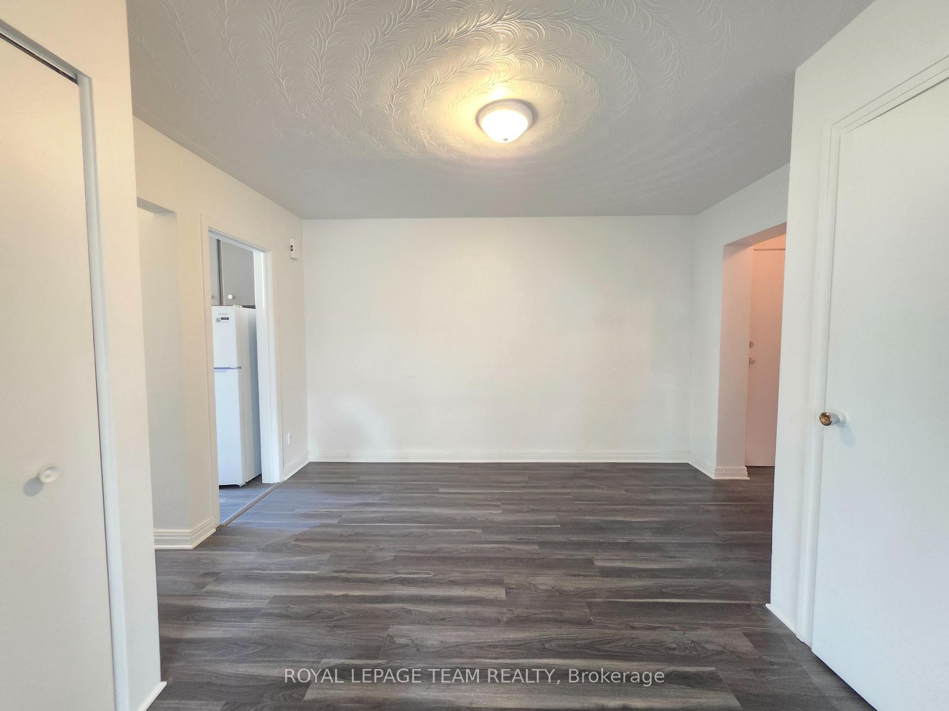 Photo 2 of 187 Unit 2 Bradley Avenue, Ottawa, Vanier — HOMEH