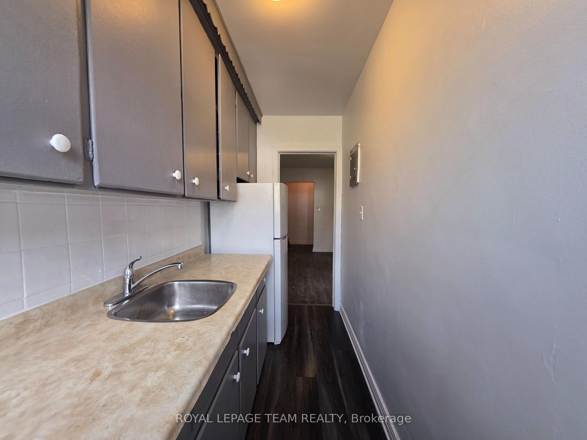 Photo 6 of 187 Unit 2 Bradley Avenue, Ottawa, Vanier — HOMEH