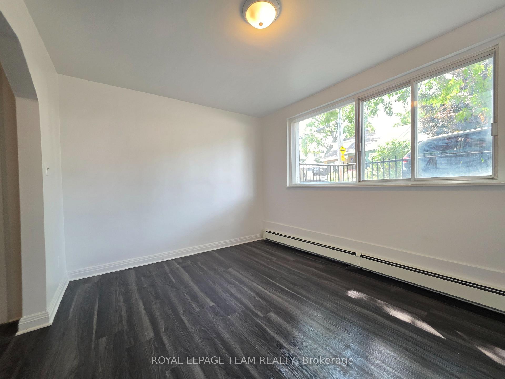 Photo 10 of 187 Unit 2 Bradley Avenue, Ottawa, Vanier — HOMEH