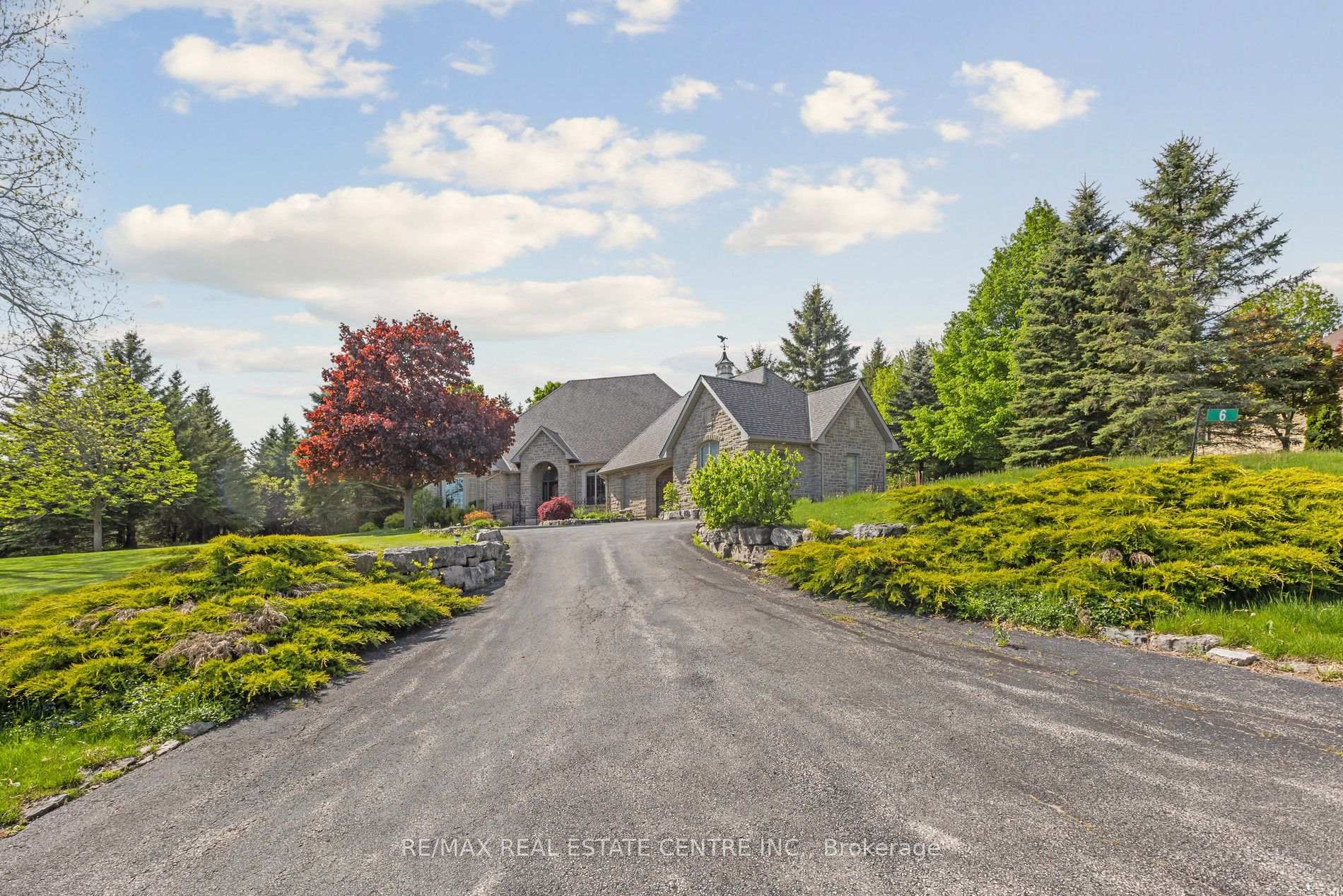 Photo 2 of 6 Fox Run Road, Puslinch, Rural Puslinch East — HOMEH