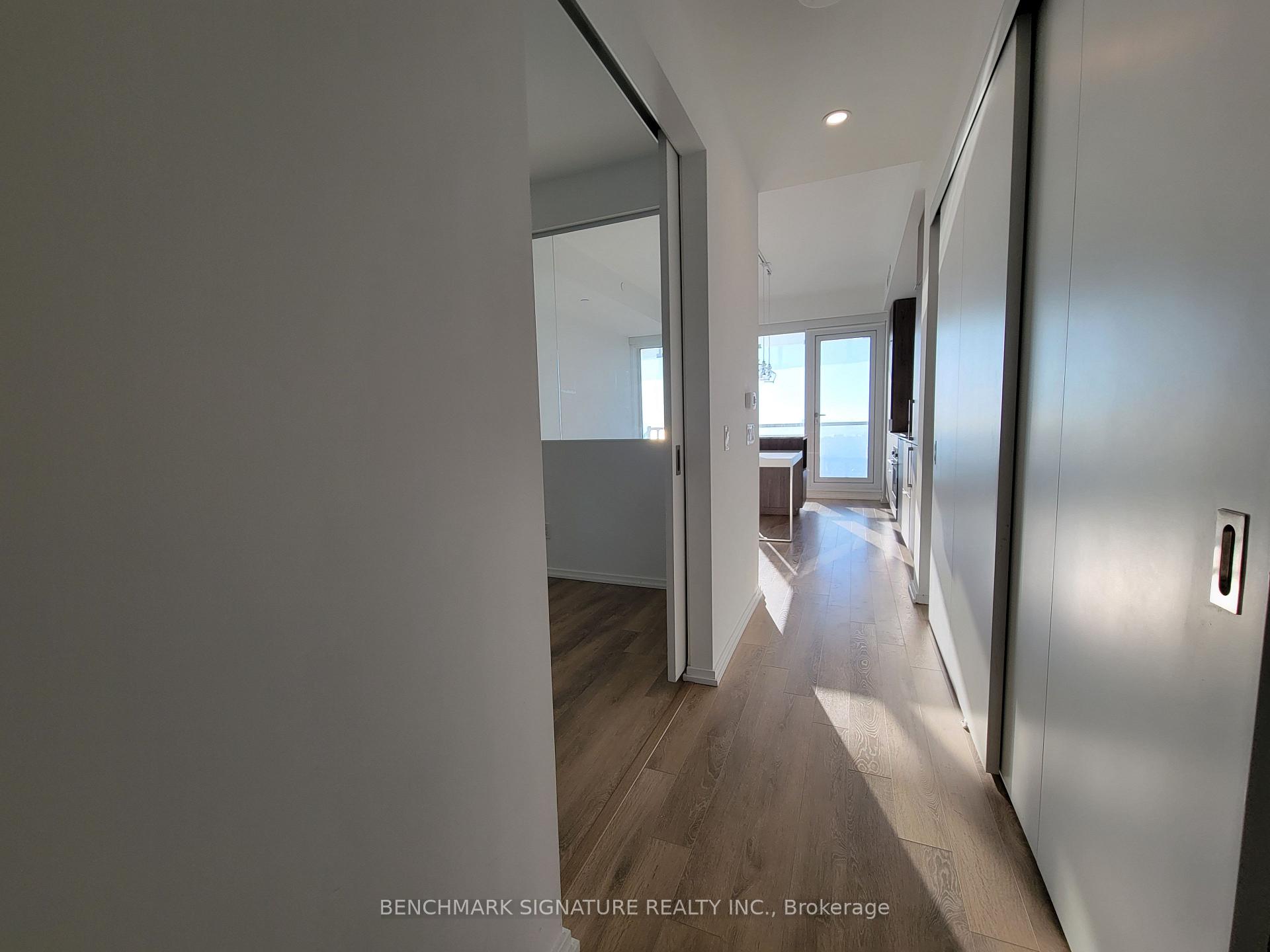 Photo 8 of Unit 5810, 197 Yonge Street, Toronto, Church-Yonge Corridor — HOMEH