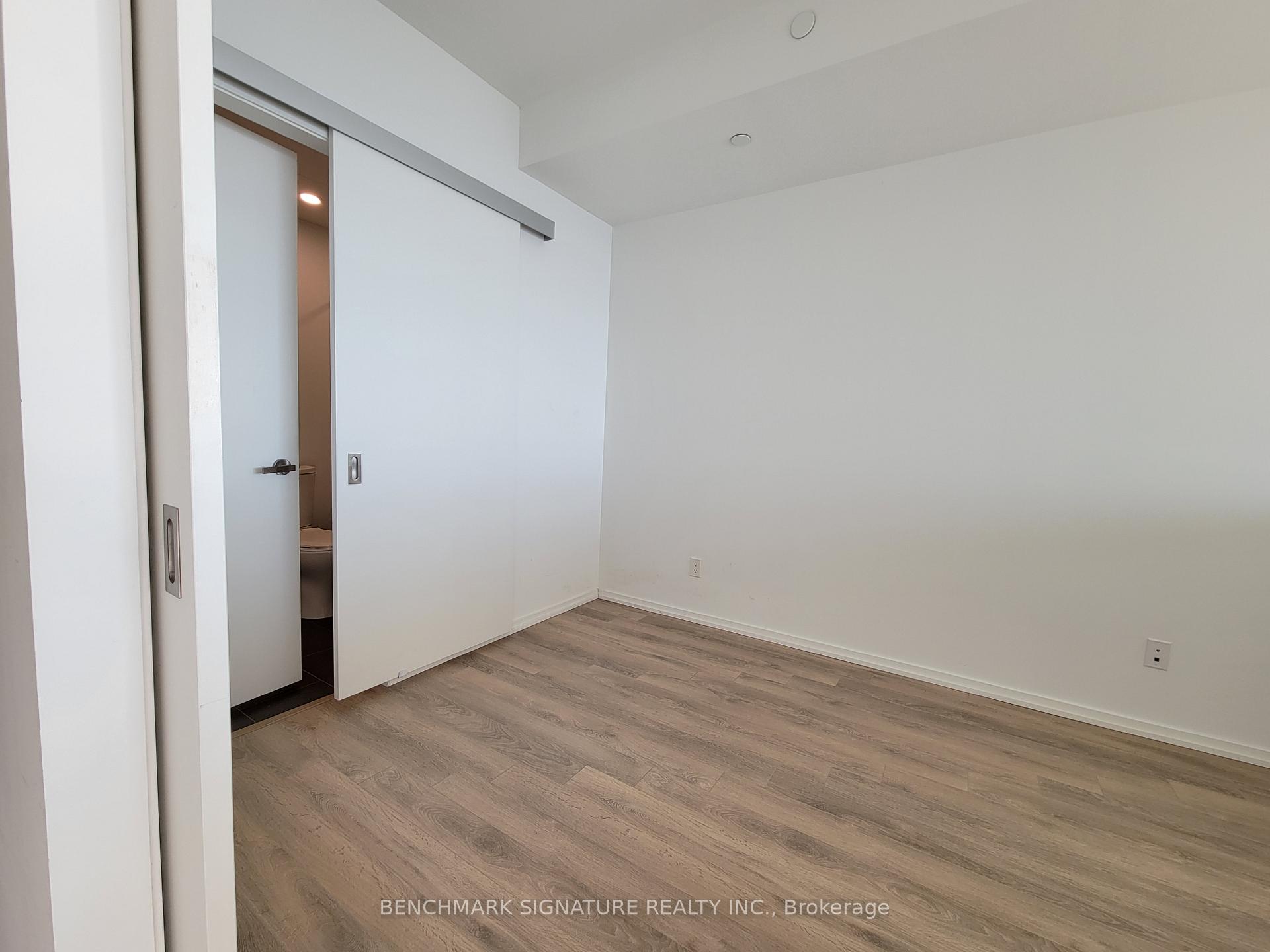 Photo 9 of Unit 5810, 197 Yonge Street, Toronto, Church-Yonge Corridor — HOMEH