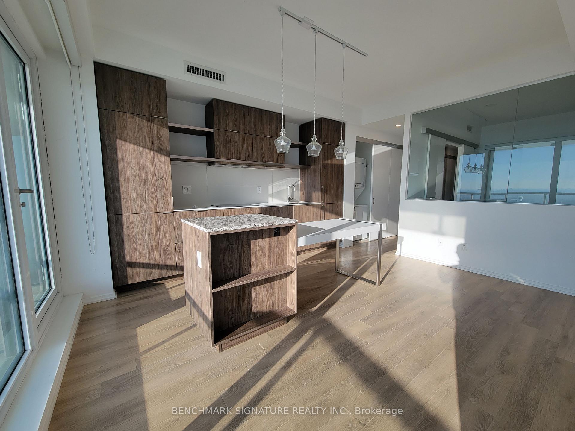 Photo 13 of Unit 5810, 197 Yonge Street, Toronto, Church-Yonge Corridor — HOMEH