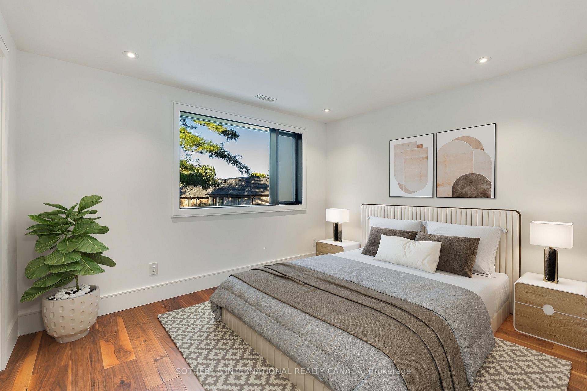 Photo 18 of 7 North Drive, Etobicoke, Edenbridge-Humber Valley — HOMEH