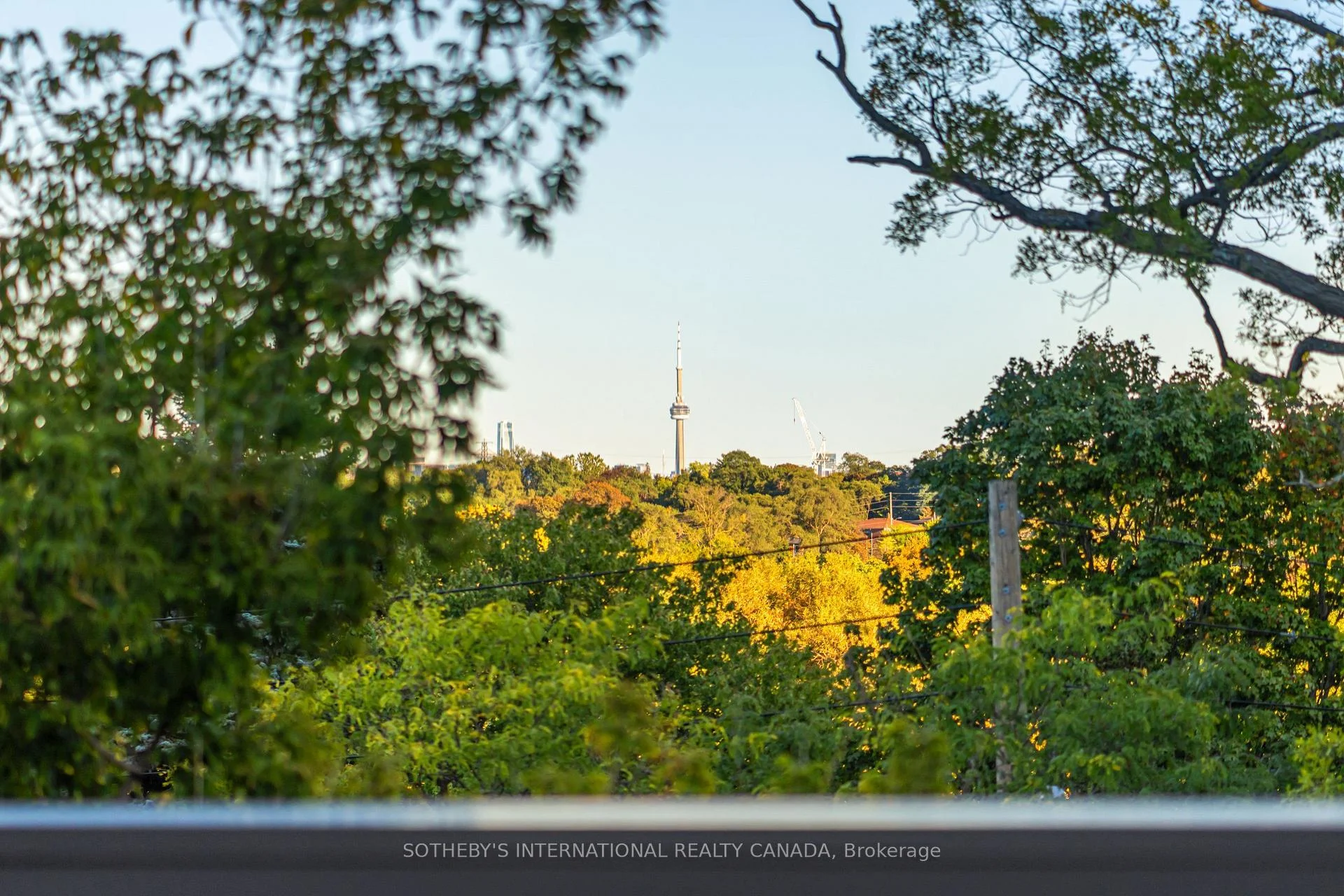 Photo 32 of 7 North Drive, Etobicoke, Edenbridge-Humber Valley — HOMEH