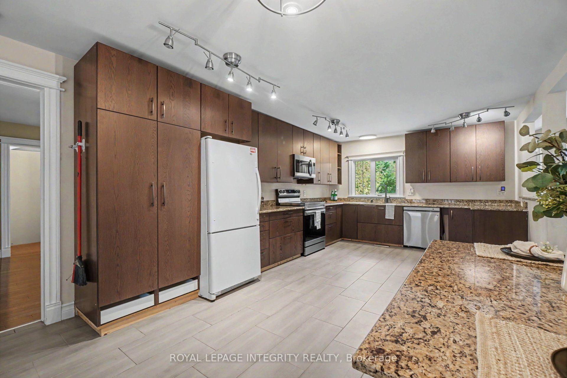 Photo 10 of 357 Bayview Drive, Ottawa, Constance Bay — HOMEH