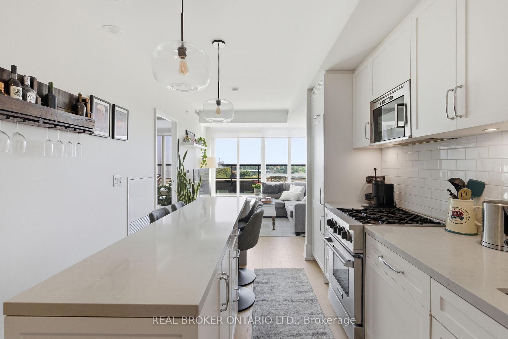 Photo 3 of Unit 606, 25 Malcolm Road, Toronto, Leaside — HOMEH