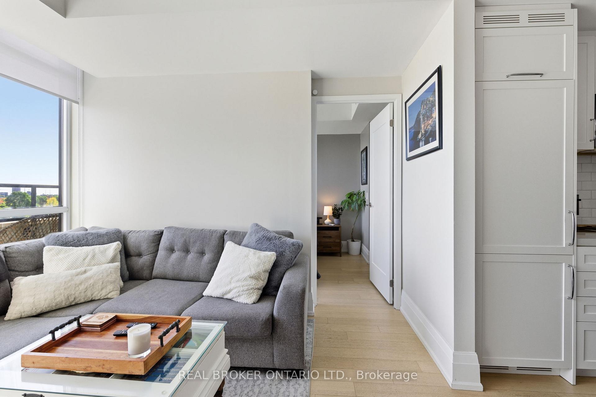 Photo 6 of Unit 606, 25 Malcolm Road, Toronto, Leaside — HOMEH