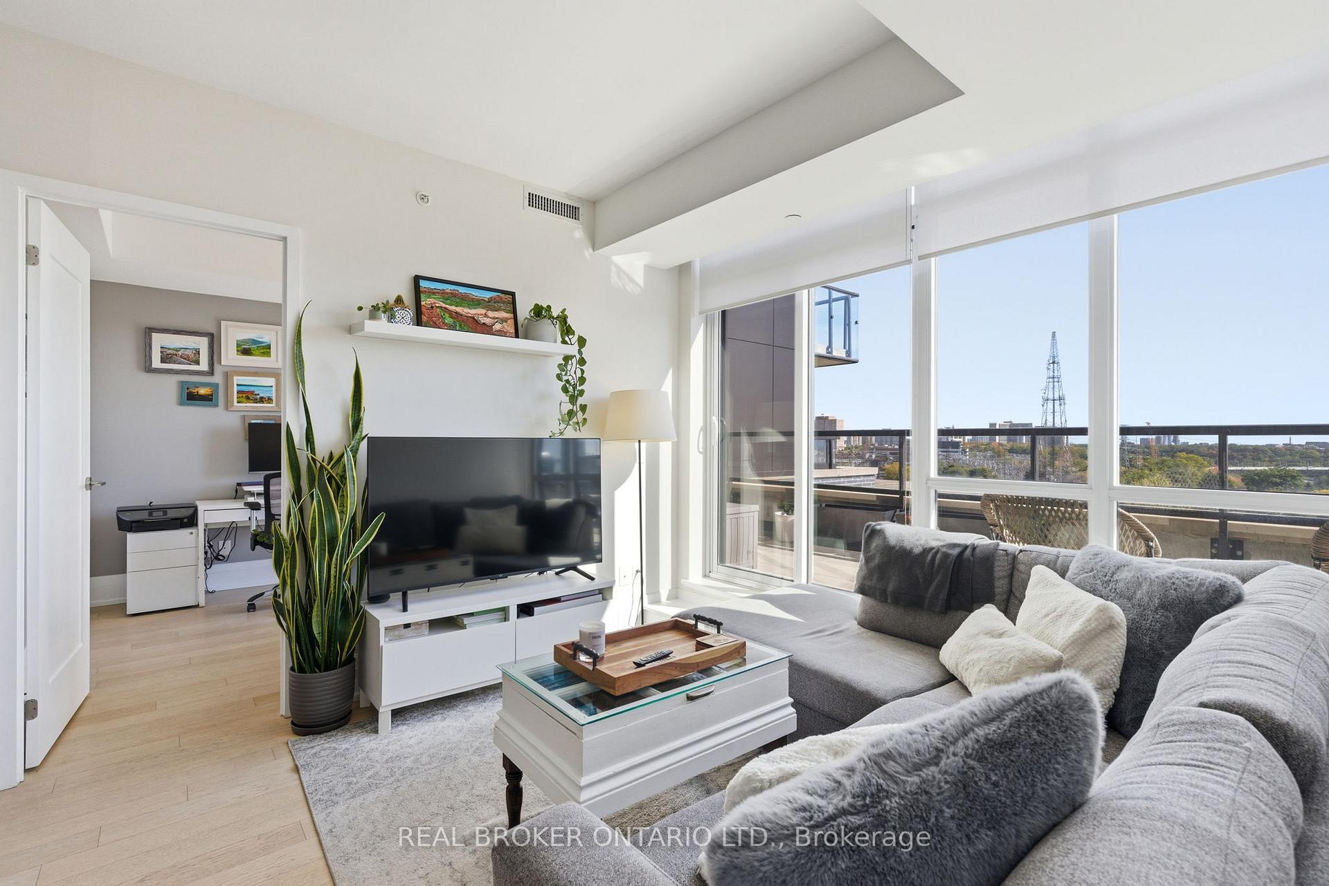 Photo 8 of Unit 606, 25 Malcolm Road, Toronto, Leaside — HOMEH