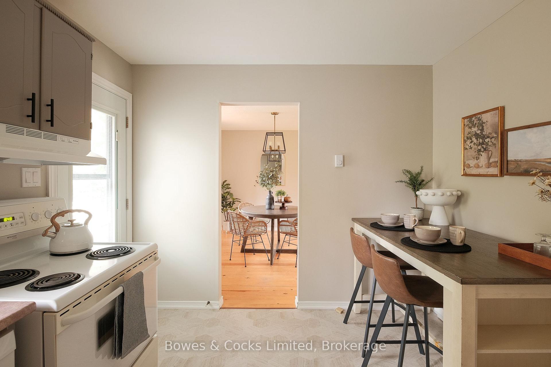 Photo 8 of 591 Otonabee Drive, Peterborough, Ashburnham Ward 4 — HOMEH