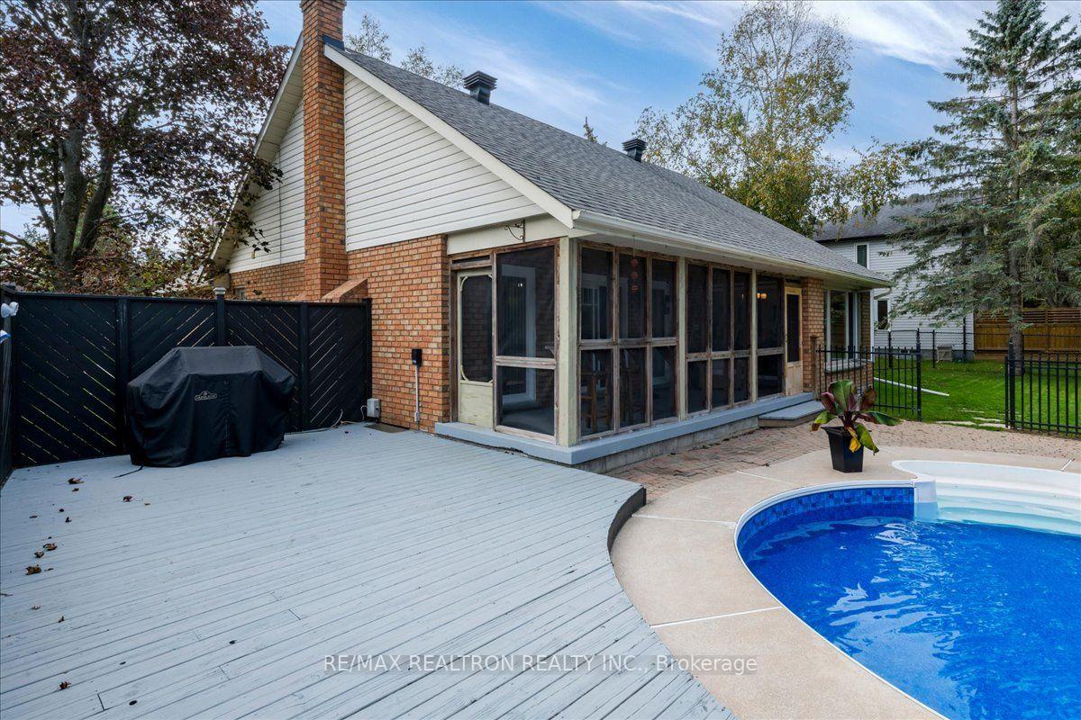 Photo 30 of 34 Howard Drive, Oro-Medonte, Rural Oro-Medonte — HOMEH