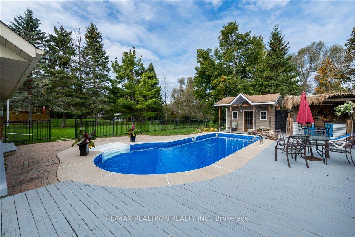 Photo 35 of 34 Howard Drive, Oro-Medonte, Rural Oro-Medonte — HOMEH