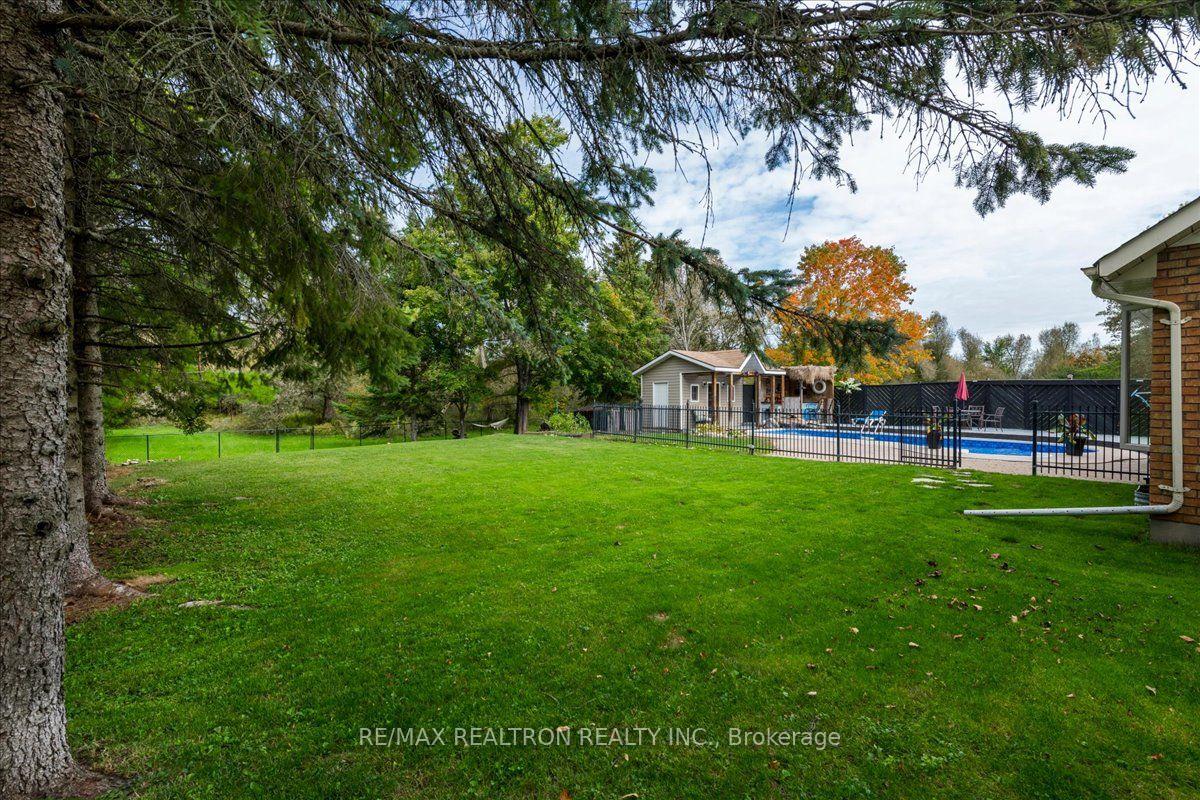 Photo 38 of 34 Howard Drive, Oro-Medonte, Rural Oro-Medonte — HOMEH