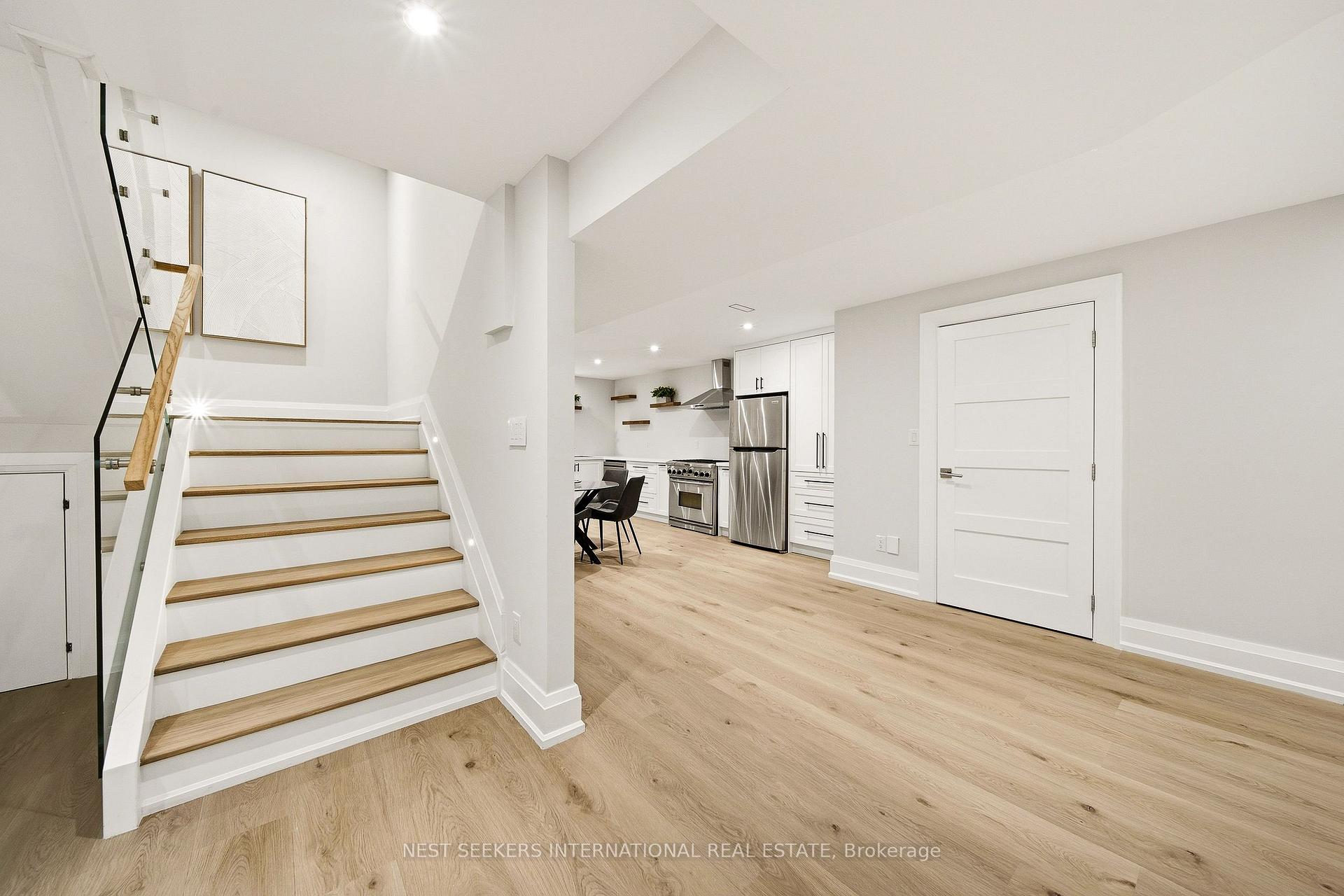 Photo 36 of 34 Humber Valley Crescent, King, King City — HOMEH