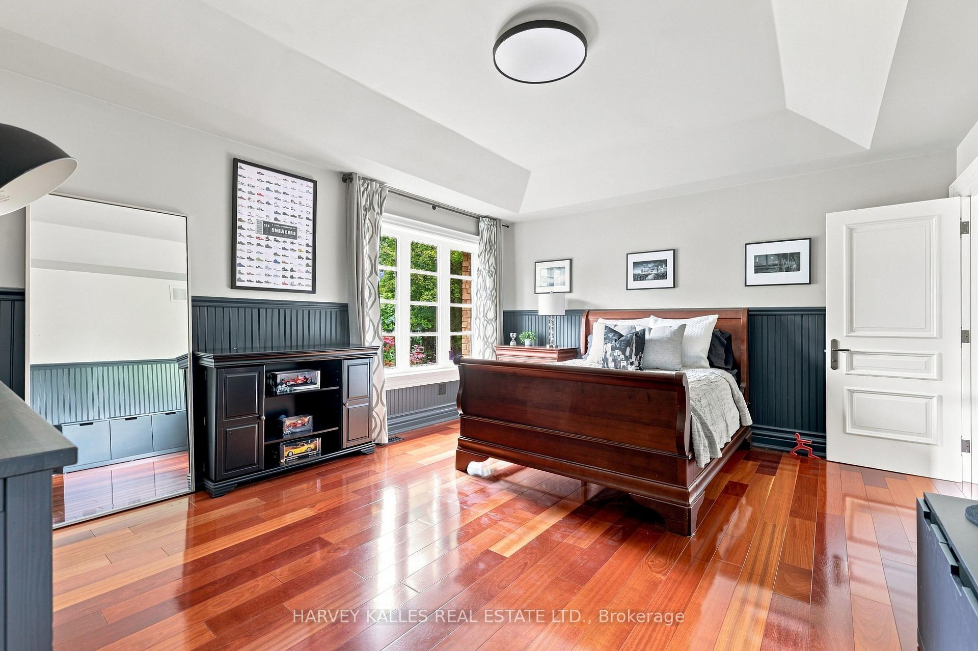 Photo 36 of 14 Denewood Crescent, North York, Banbury-Don Mills — HOMEH