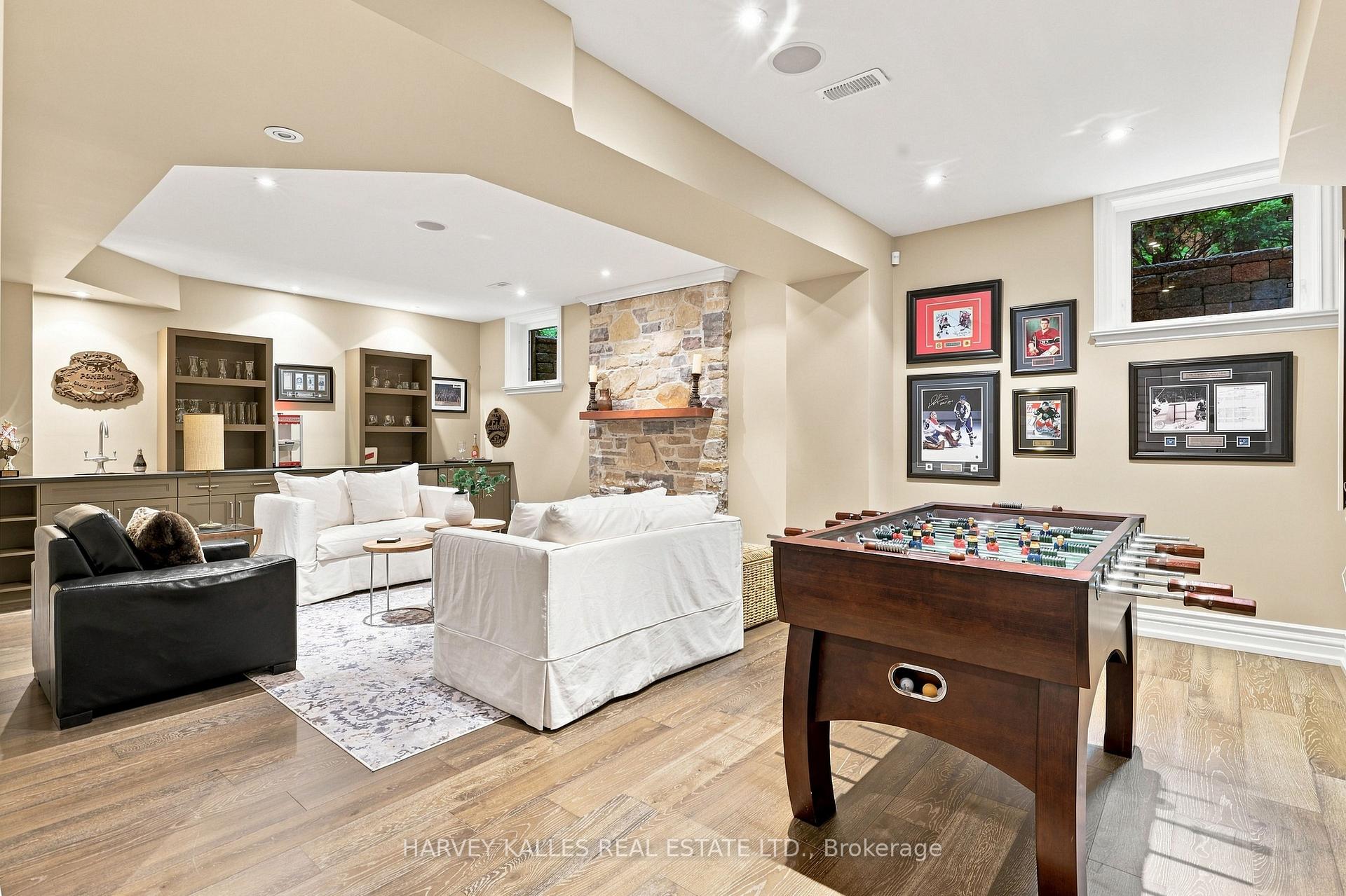 Photo 45 of 14 Denewood Crescent, North York, Banbury-Don Mills — HOMEH