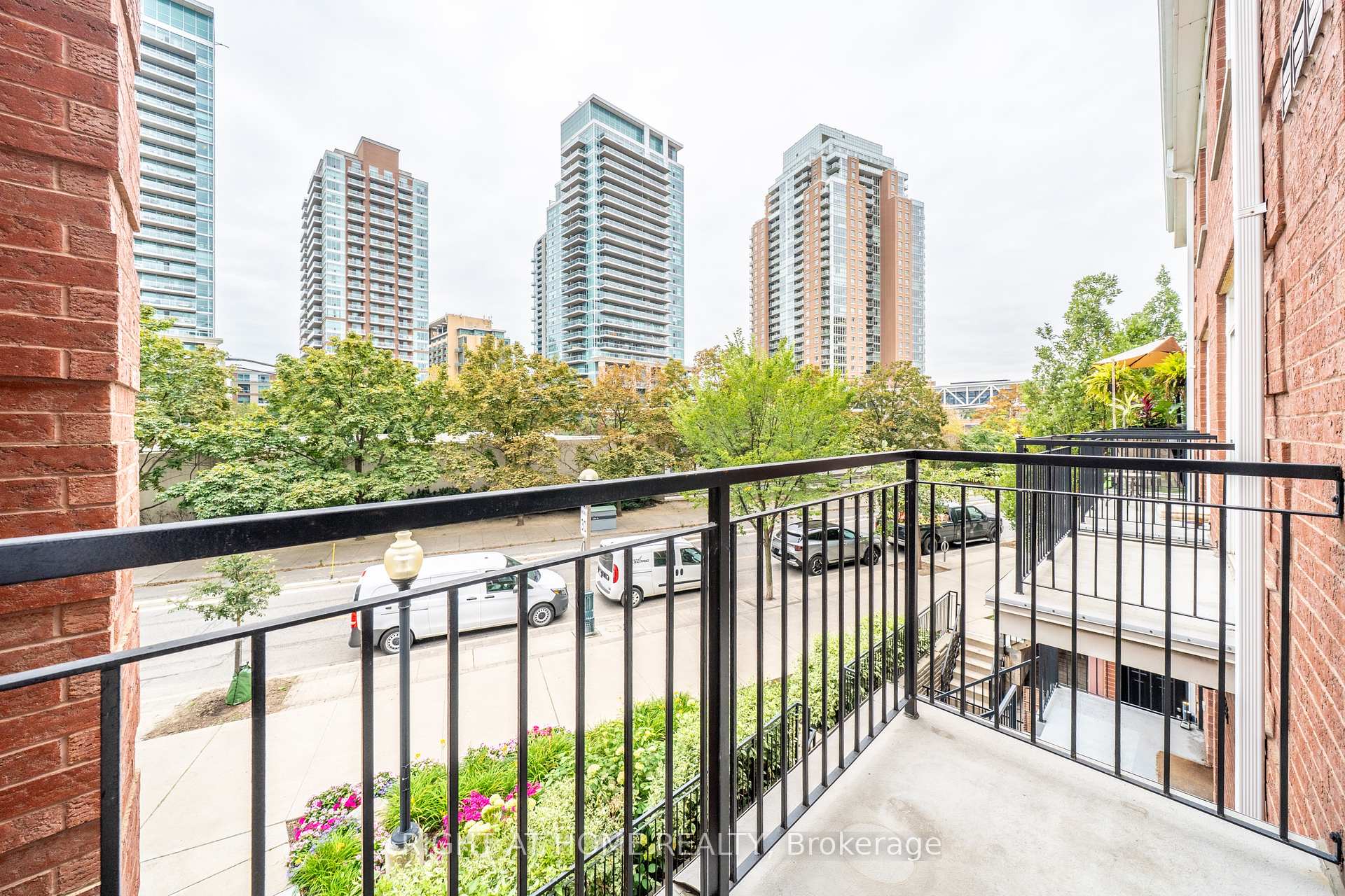 Photo 37 of Unit 255, 64 Douro Street, Toronto, Niagara — HOMEH